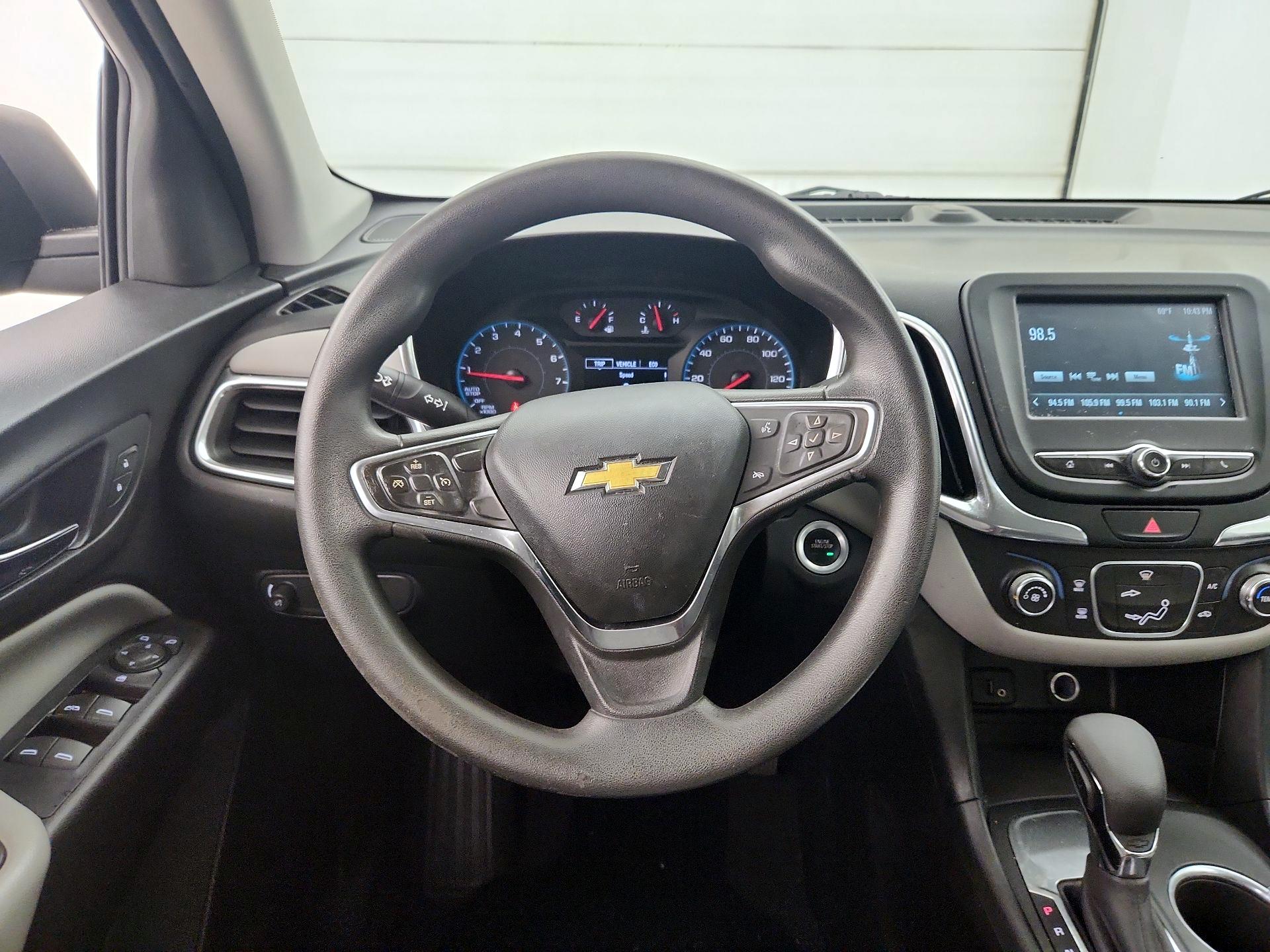 Thumbnail: 2018 Chevrolet Equinox - 10