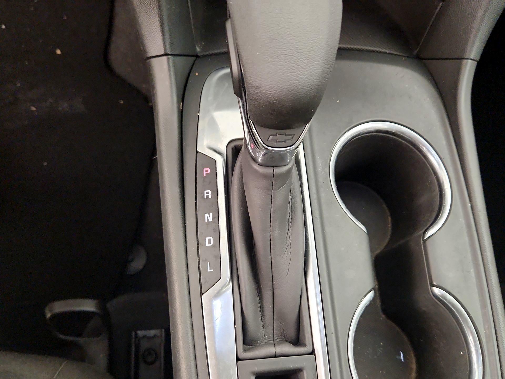Thumbnail: 2018 Chevrolet Equinox - 17