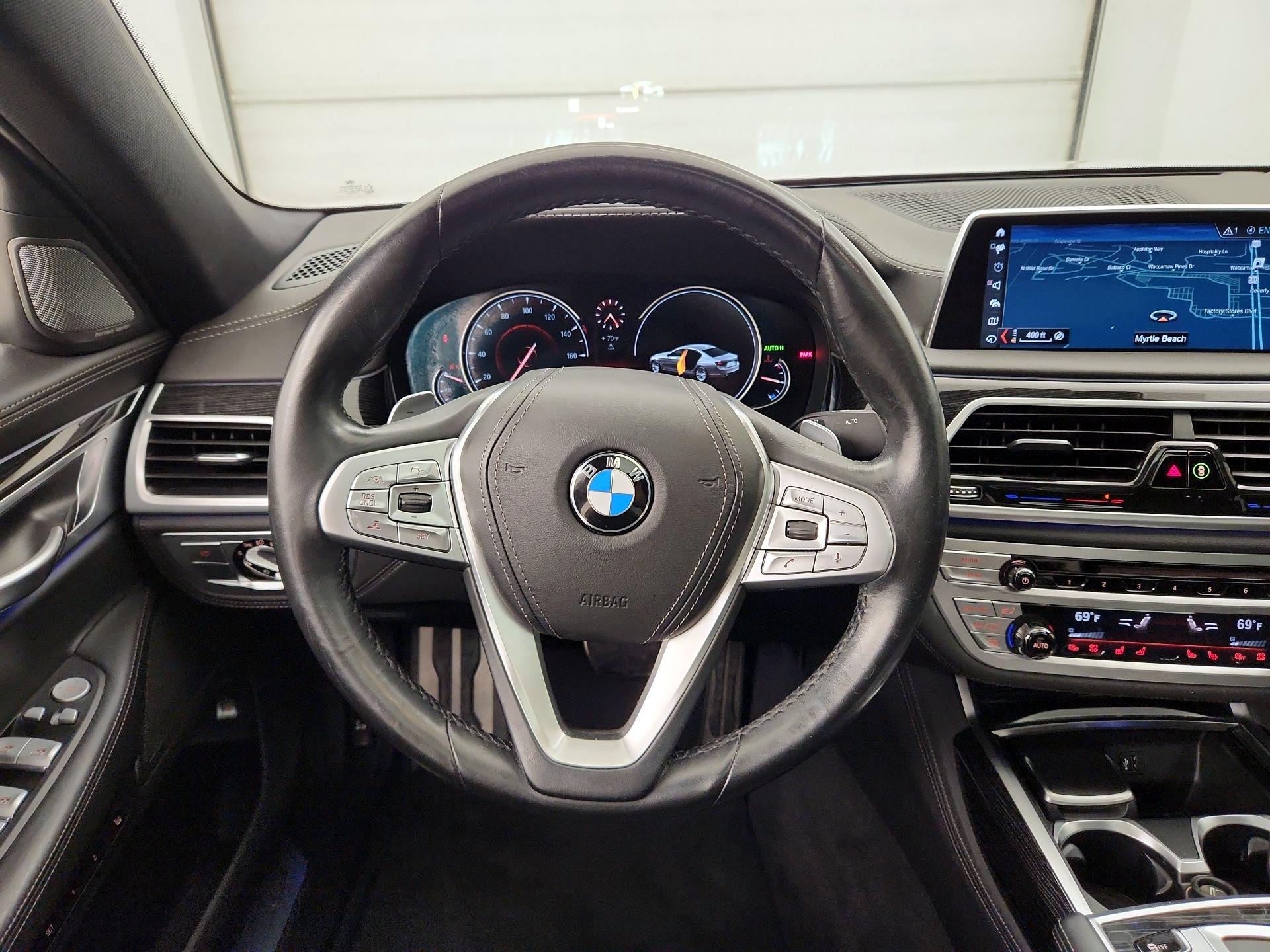 Thumbnail: 2019 BMW 7 Series - 10