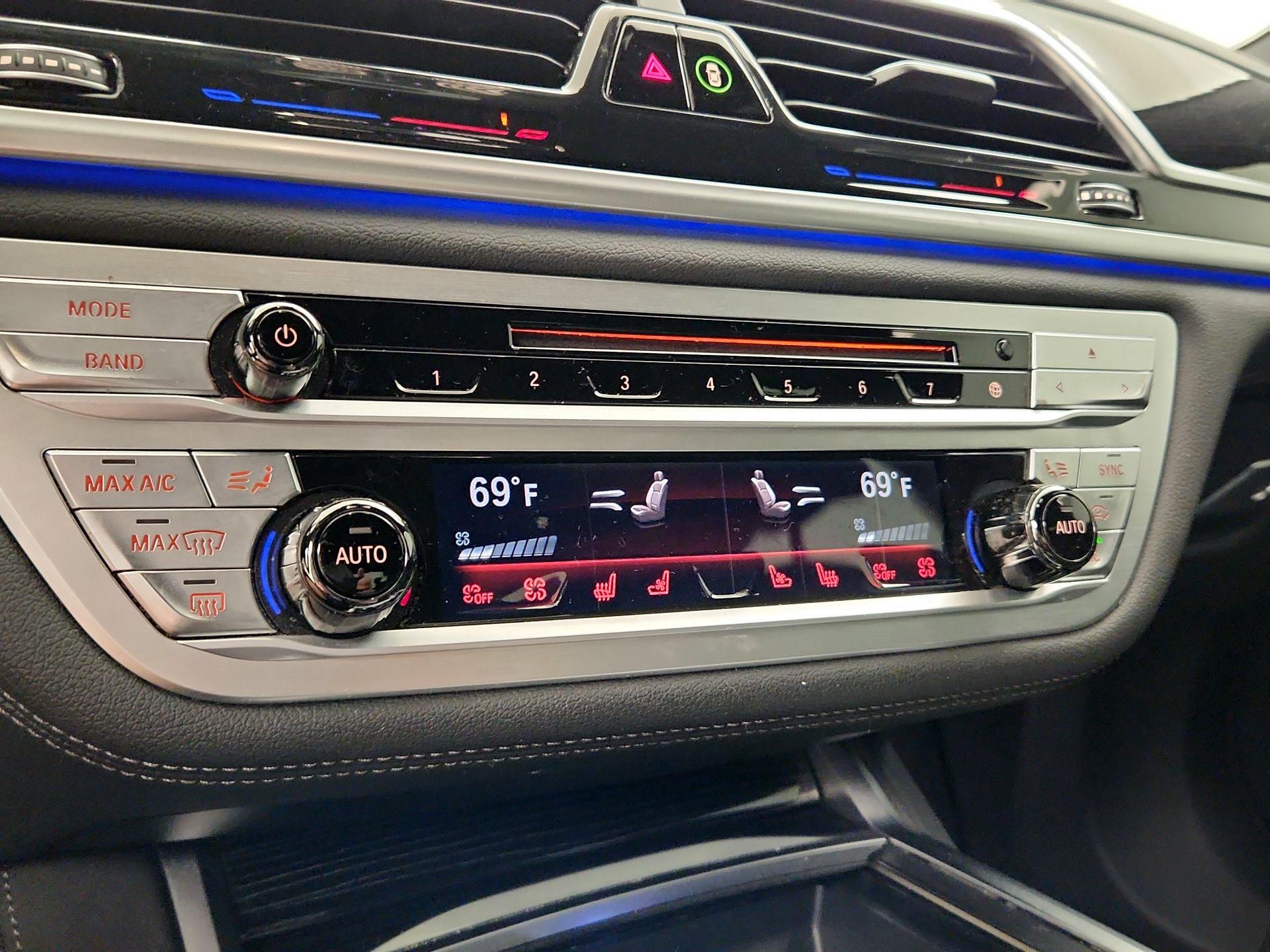Thumbnail: 2019 BMW 7 Series - 17