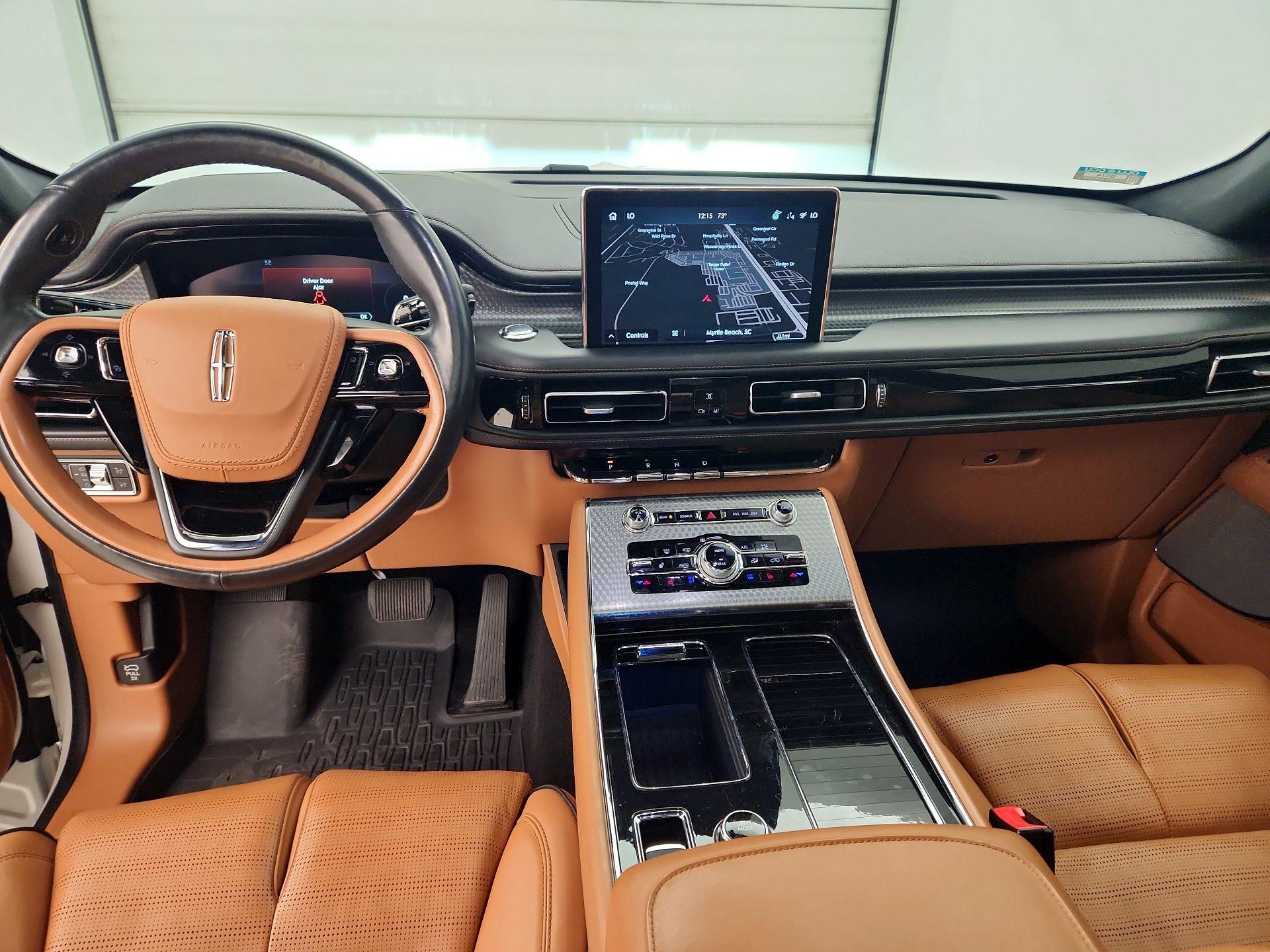 Thumbnail: 2021 Lincoln Aviator - 9