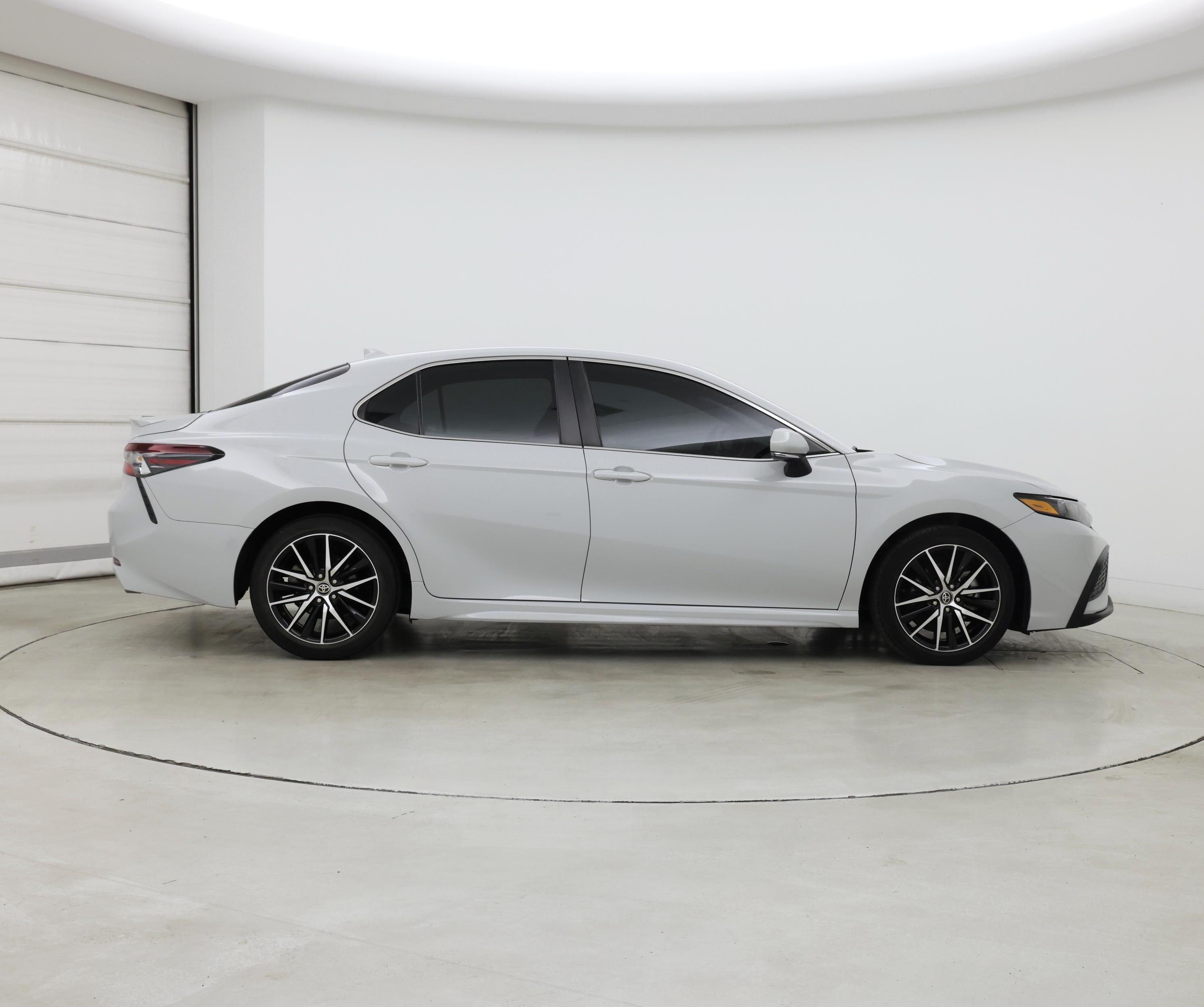 Thumbnail: 2023 Toyota Camry - 7