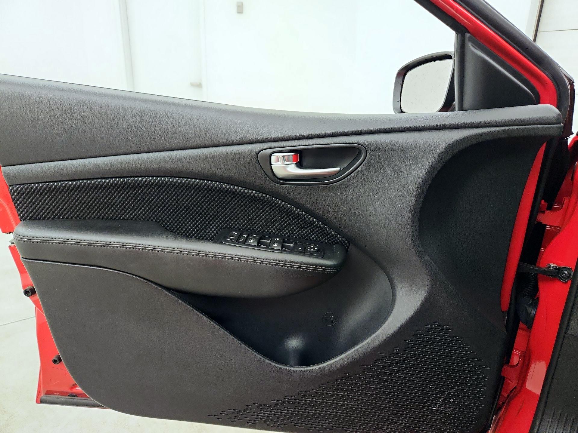 Thumbnail: 2016 Dodge Dart - 10