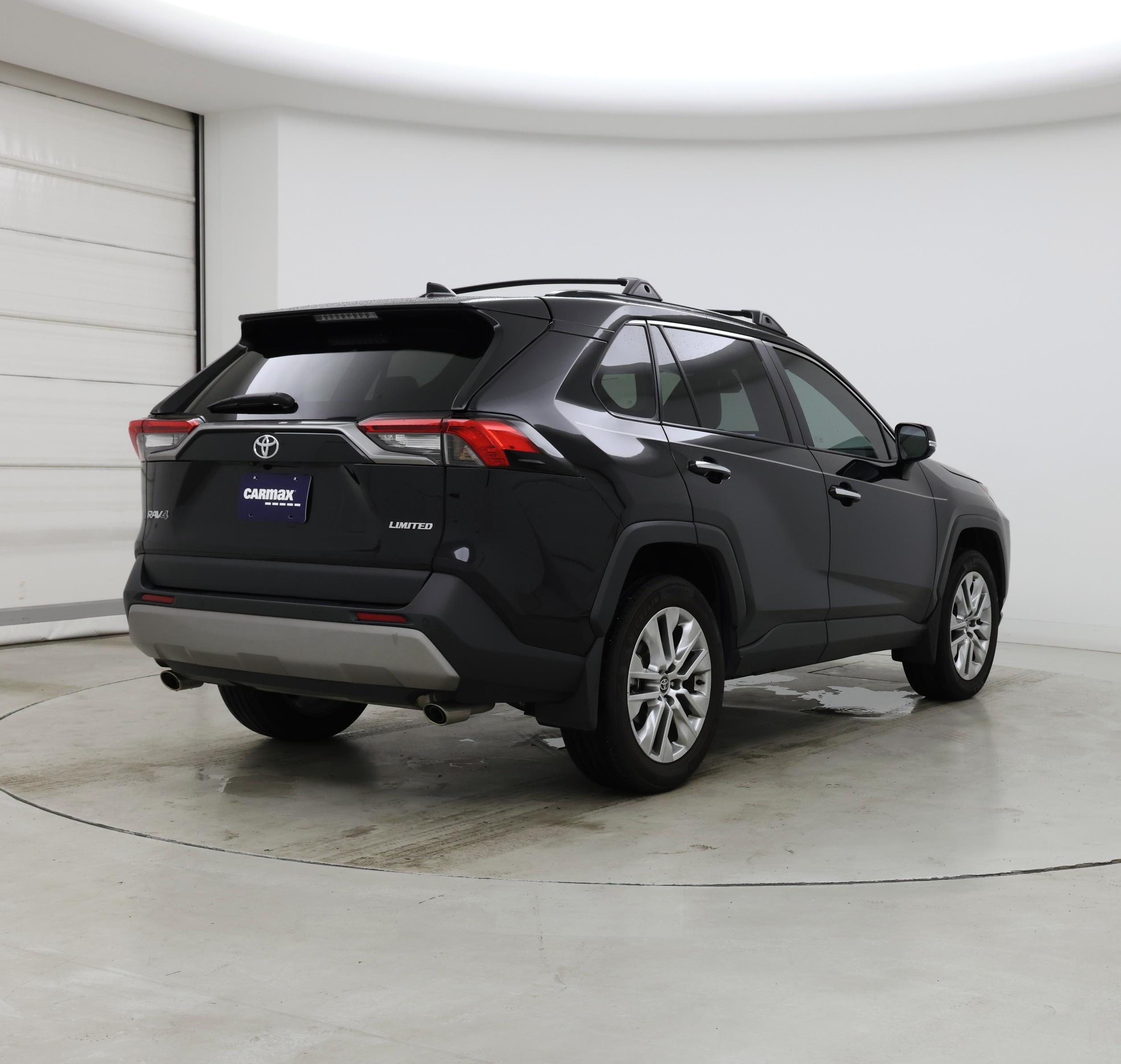 Thumbnail: 2024 Toyota RAV4 - 8