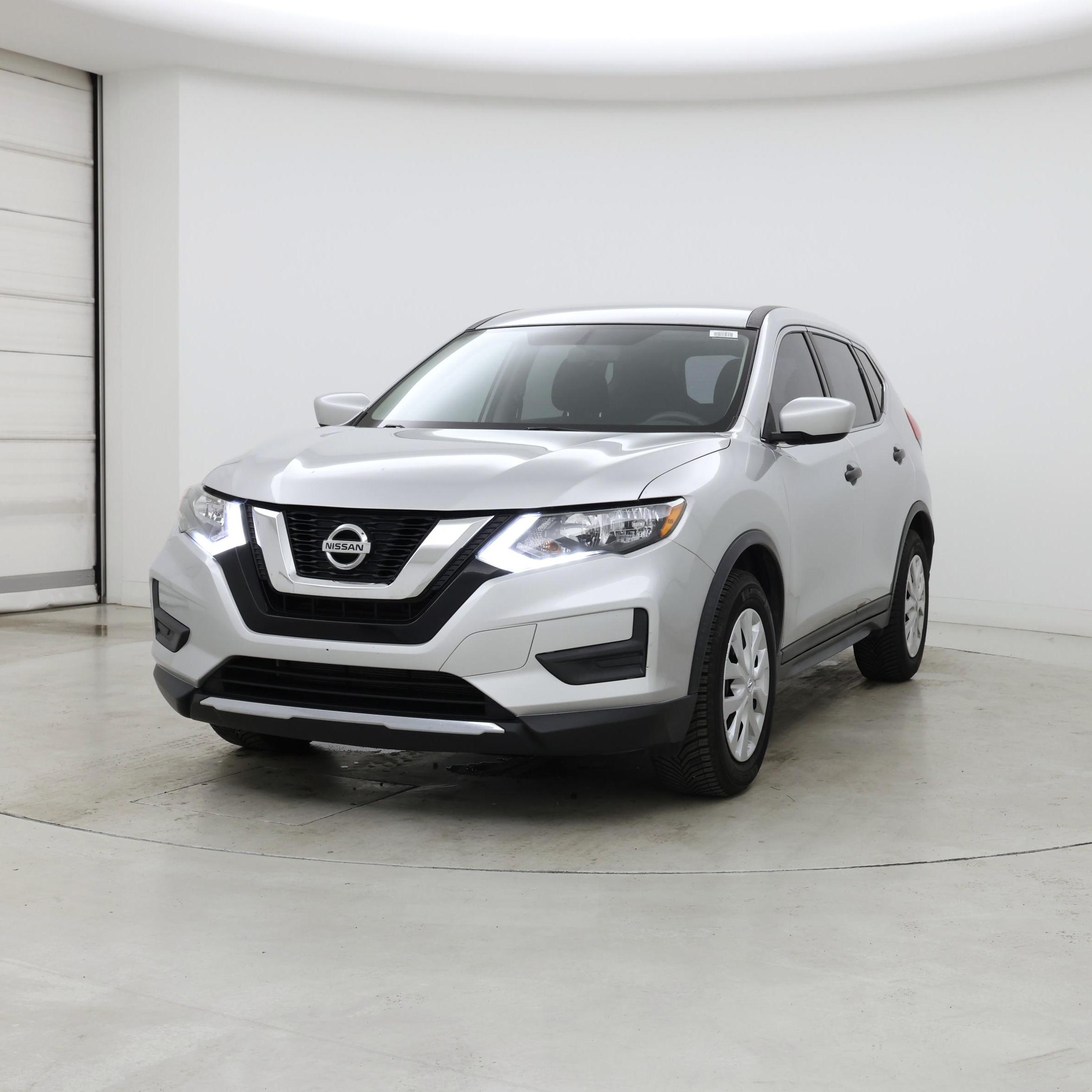 Thumbnail: 2017 Nissan Rogue - 4