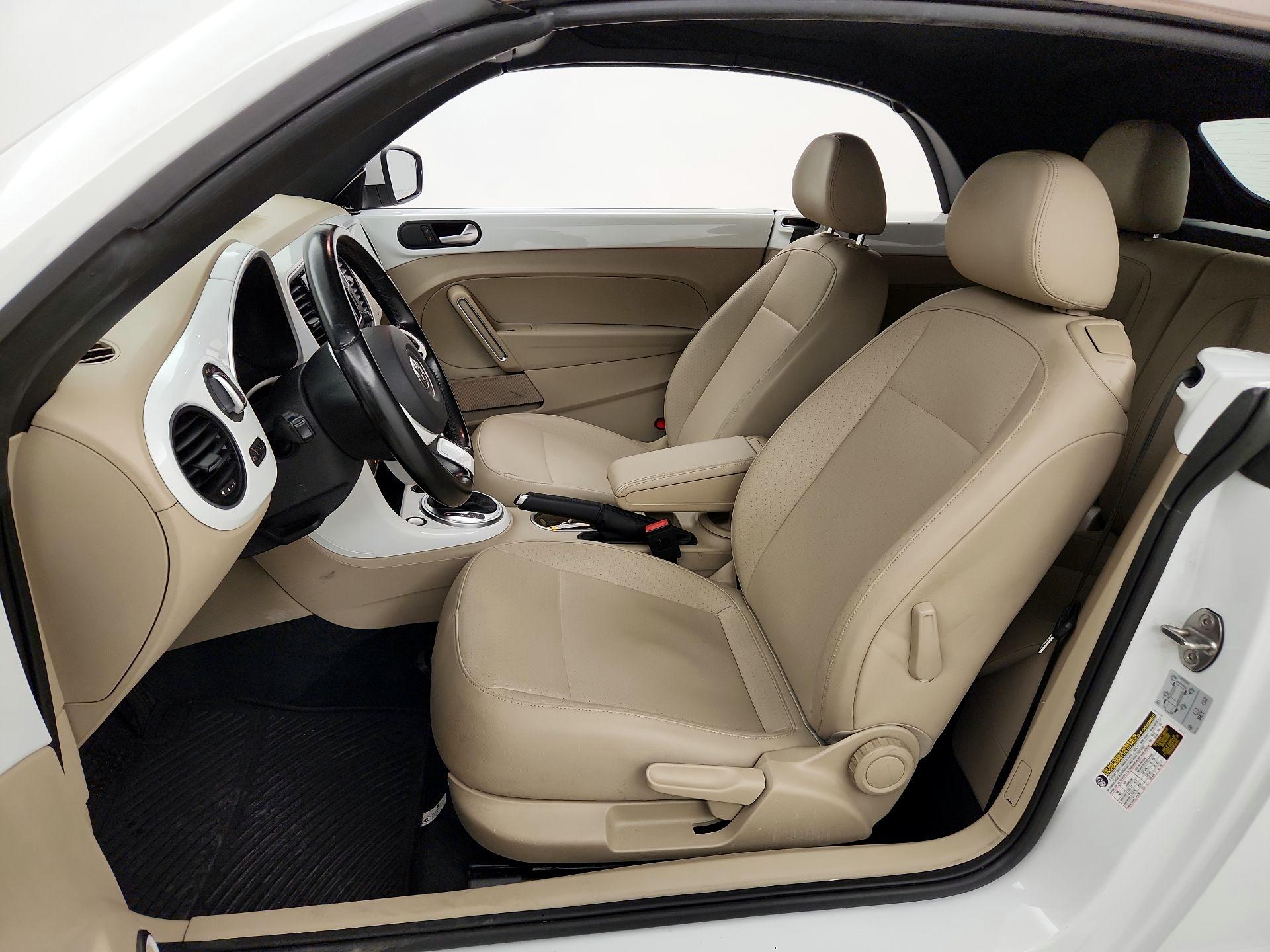 Thumbnail: 2019 Volkswagen Beetle - 11