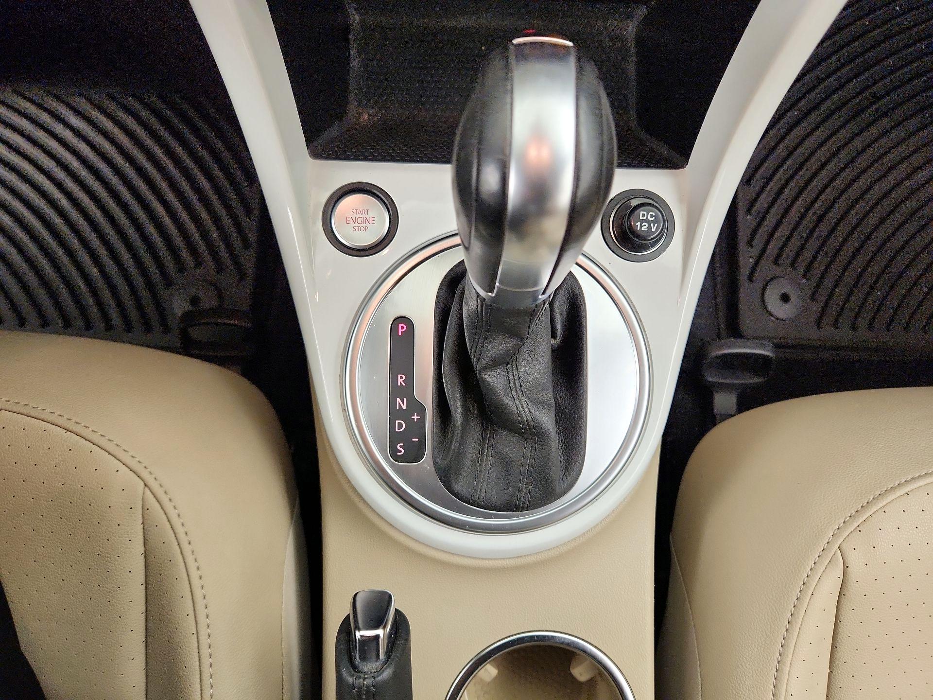Thumbnail: 2019 Volkswagen Beetle - 18