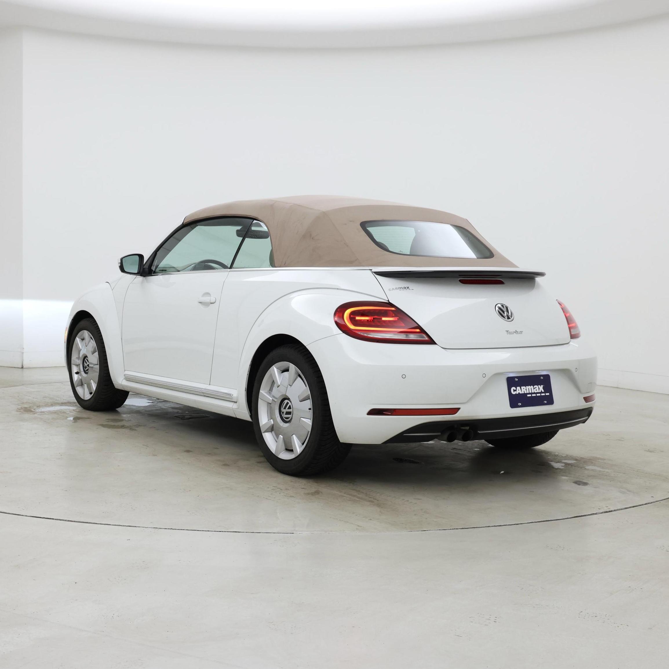 Thumbnail: 2019 Volkswagen Beetle - 2
