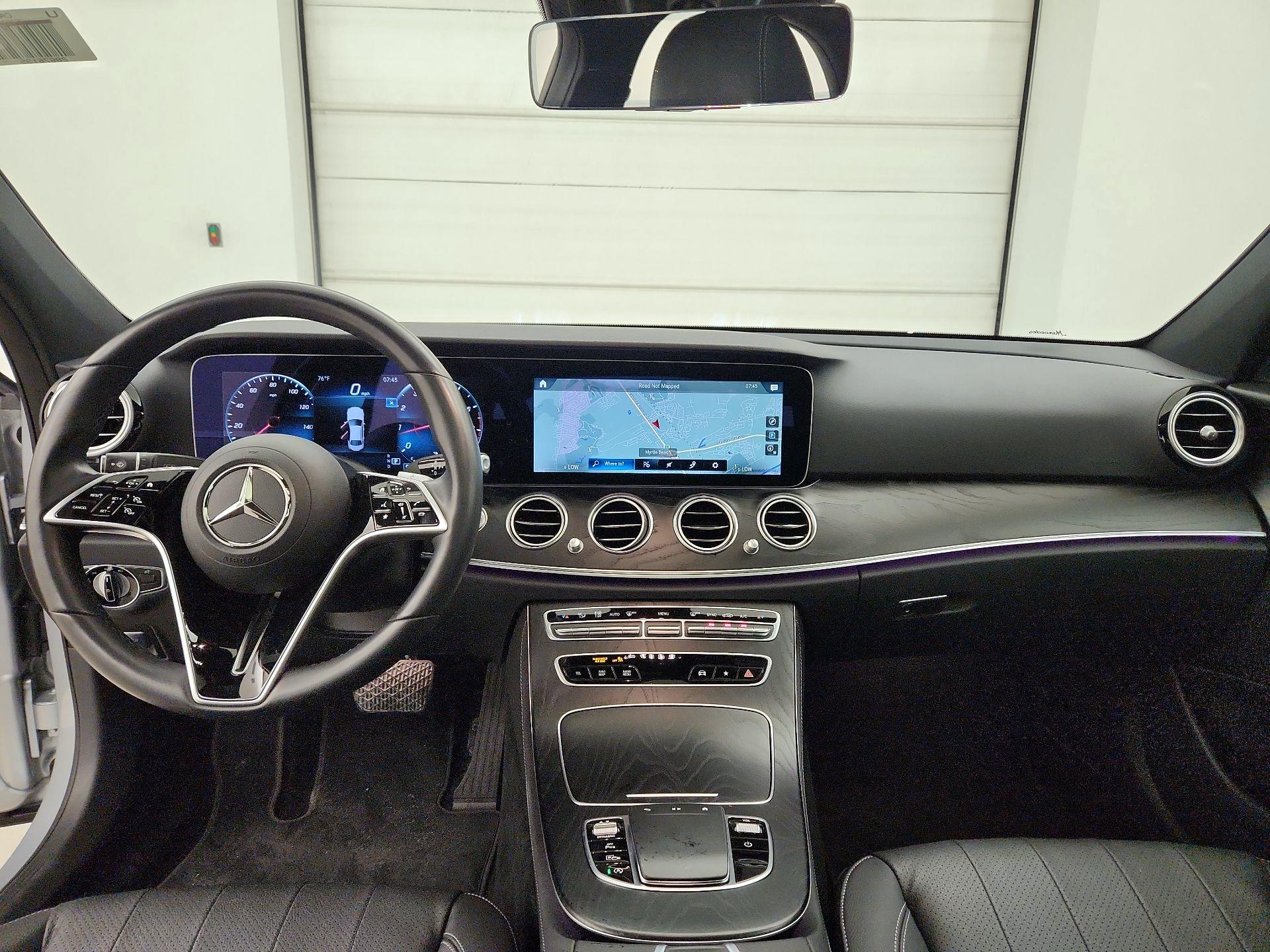 Thumbnail: 2022 Mercedes-Benz E-Class - 9