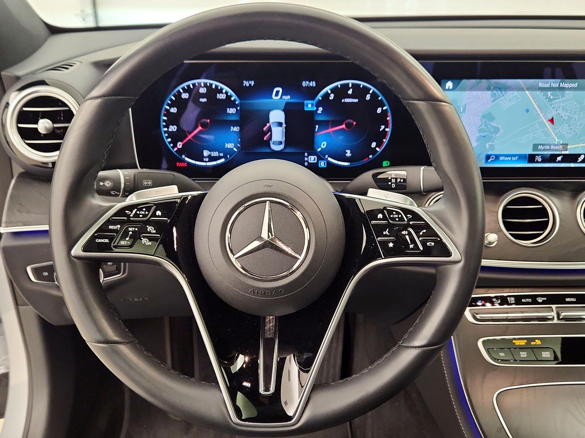 Thumbnail: 2022 Mercedes-Benz E-Class - 10