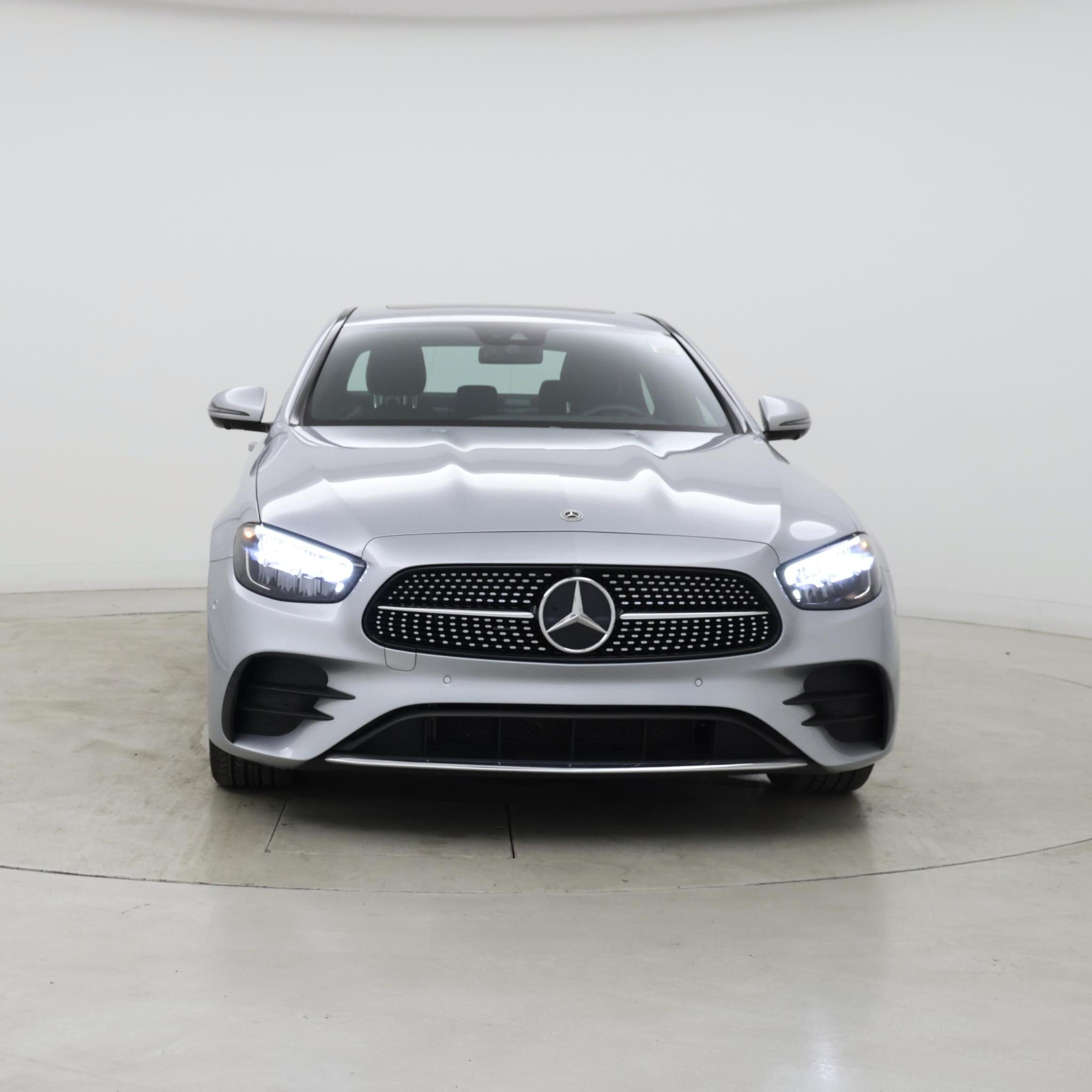Thumbnail: 2022 Mercedes-Benz E-Class - 5