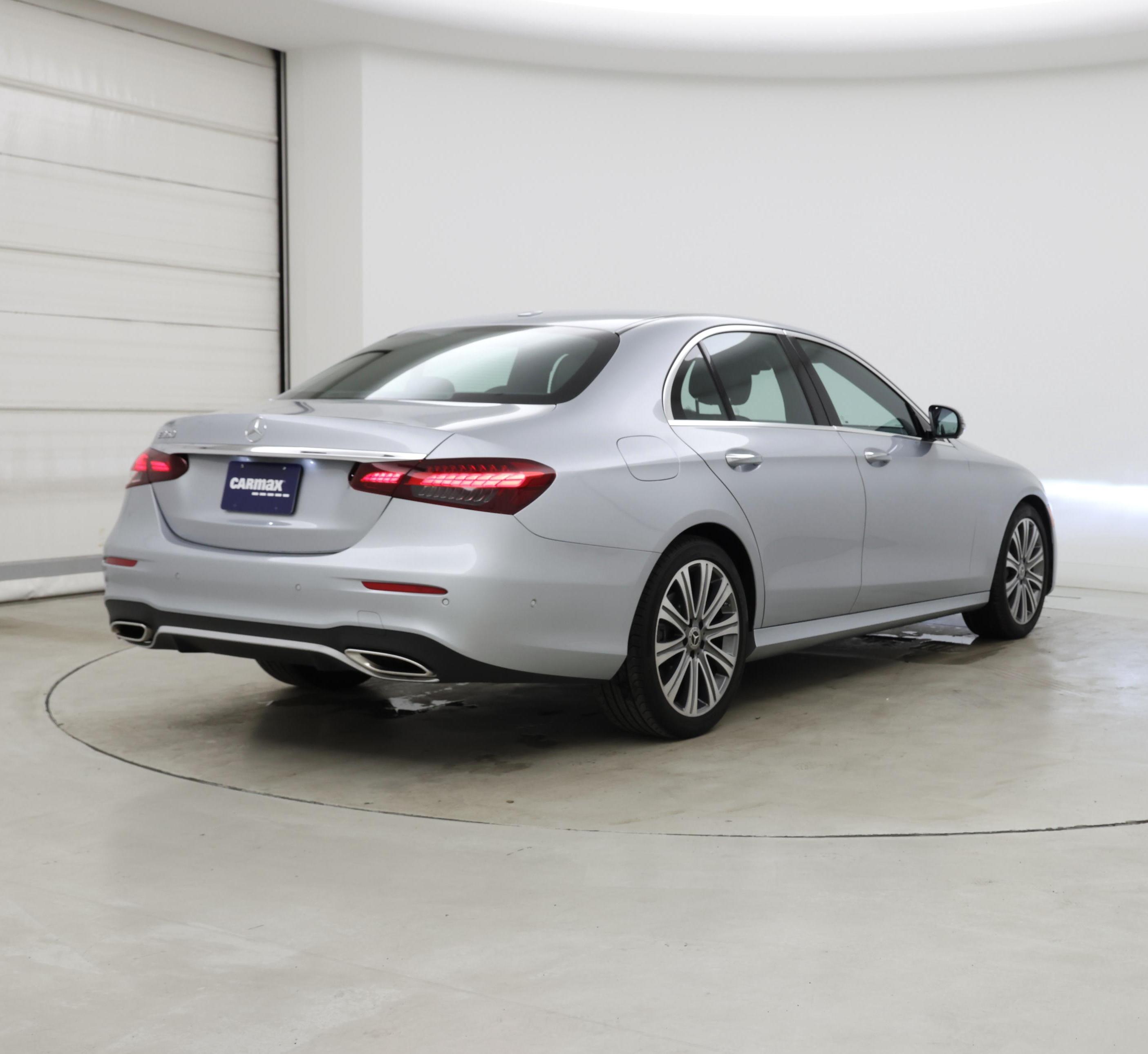 Thumbnail: 2022 Mercedes-Benz E-Class - 8