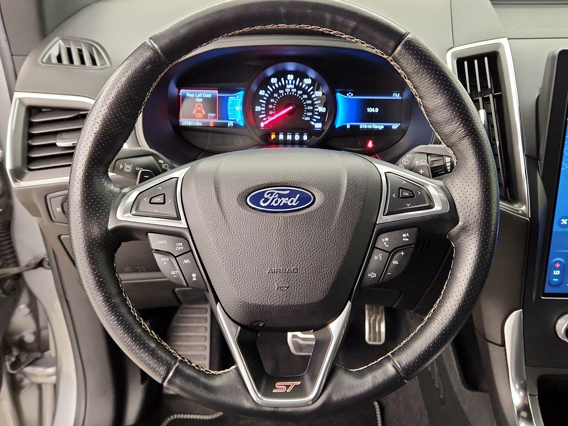 Thumbnail: 2022 Ford Edge - 10