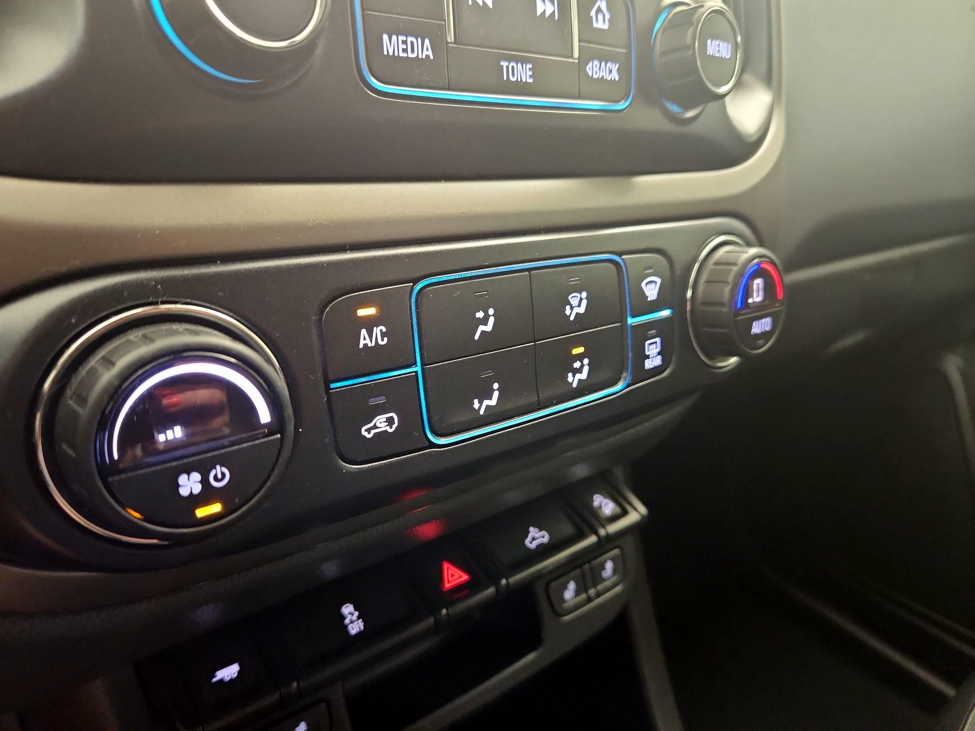 Thumbnail: 2018 Chevrolet Colorado - 16