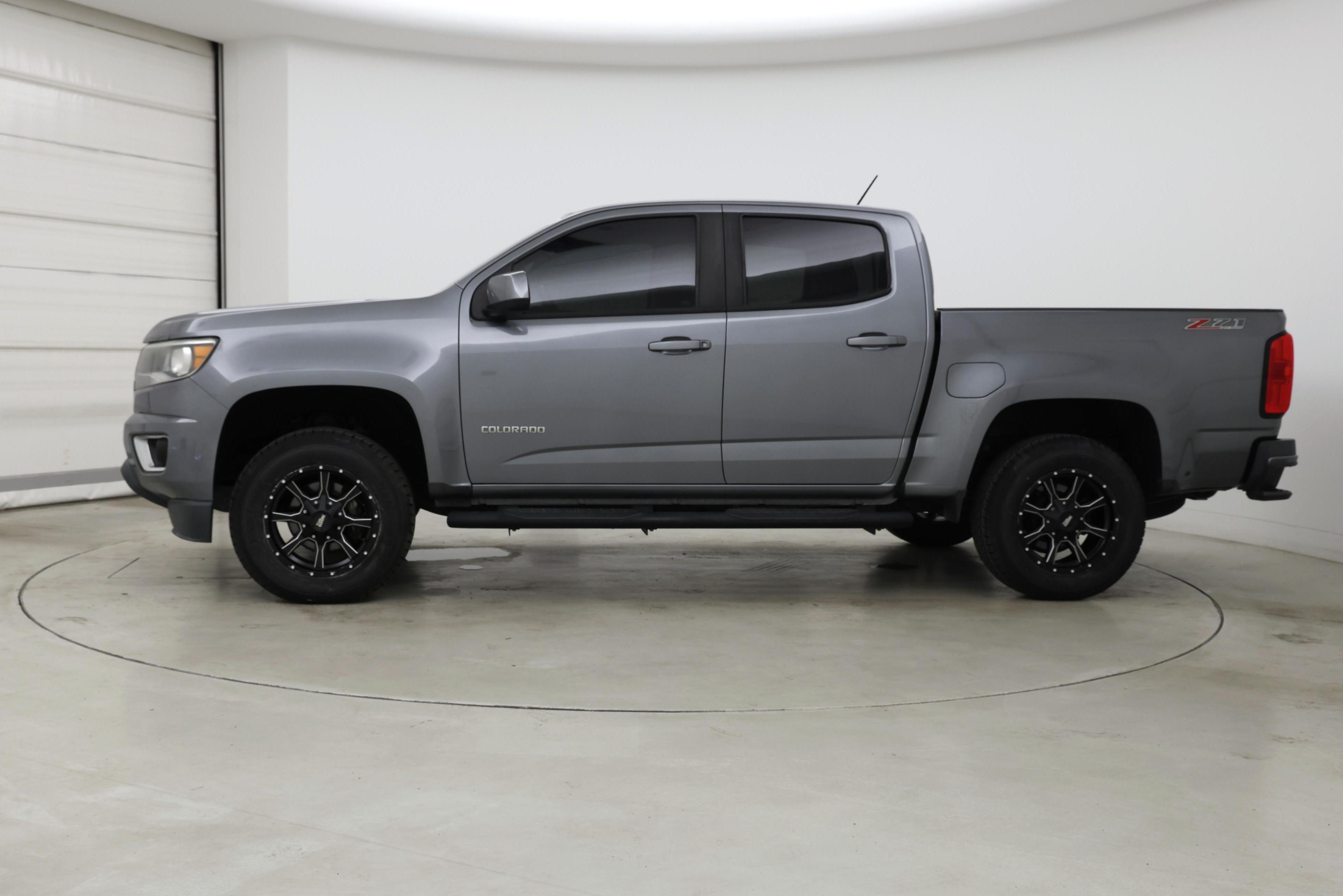 Thumbnail: 2018 Chevrolet Colorado - 3