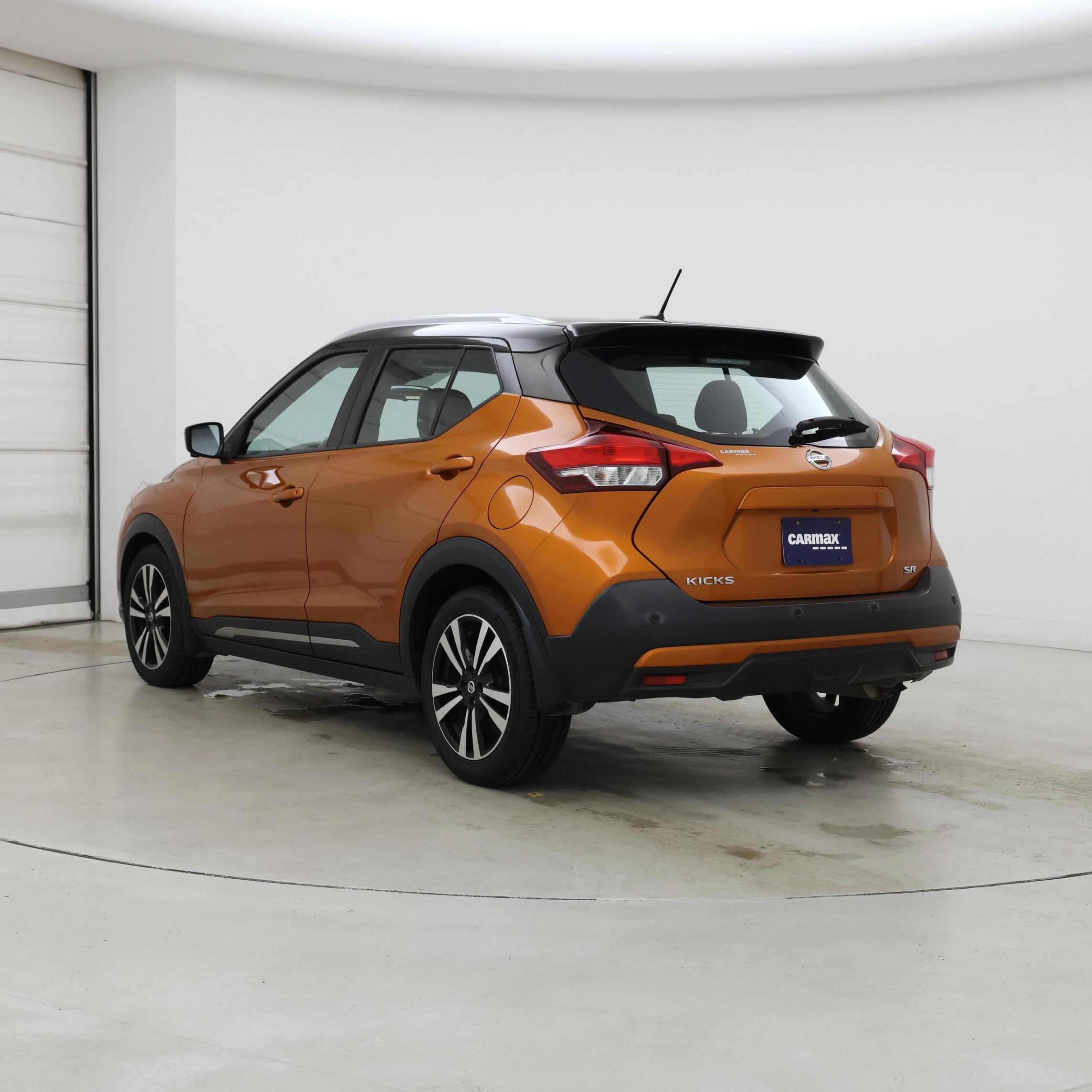 Thumbnail: 2020 Nissan Kicks - 2