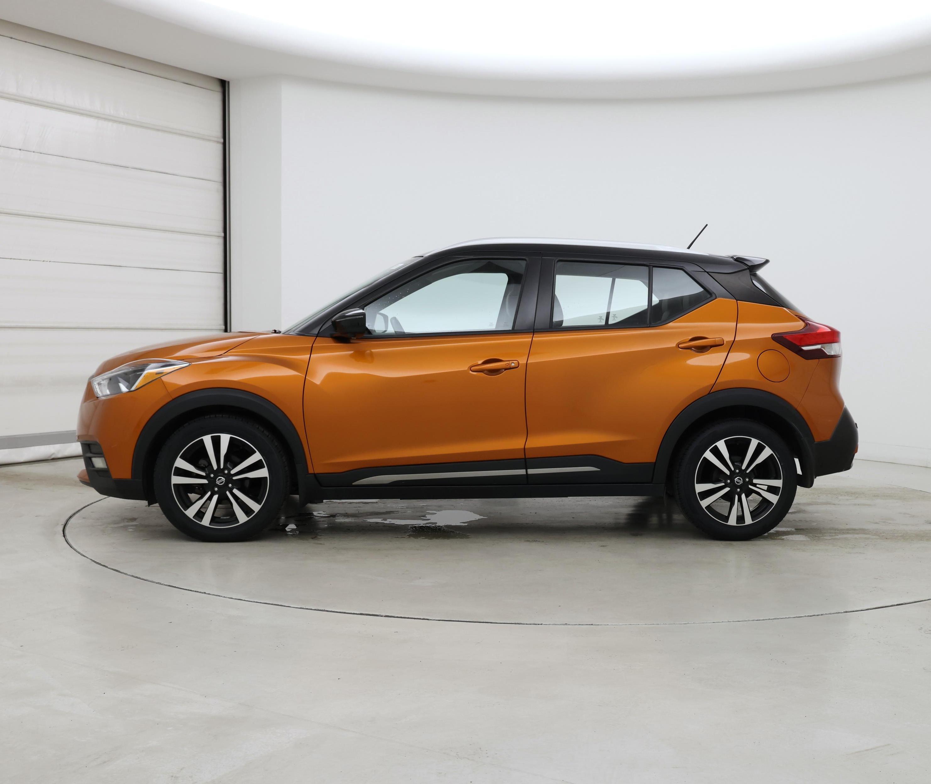 Thumbnail: 2020 Nissan Kicks - 3