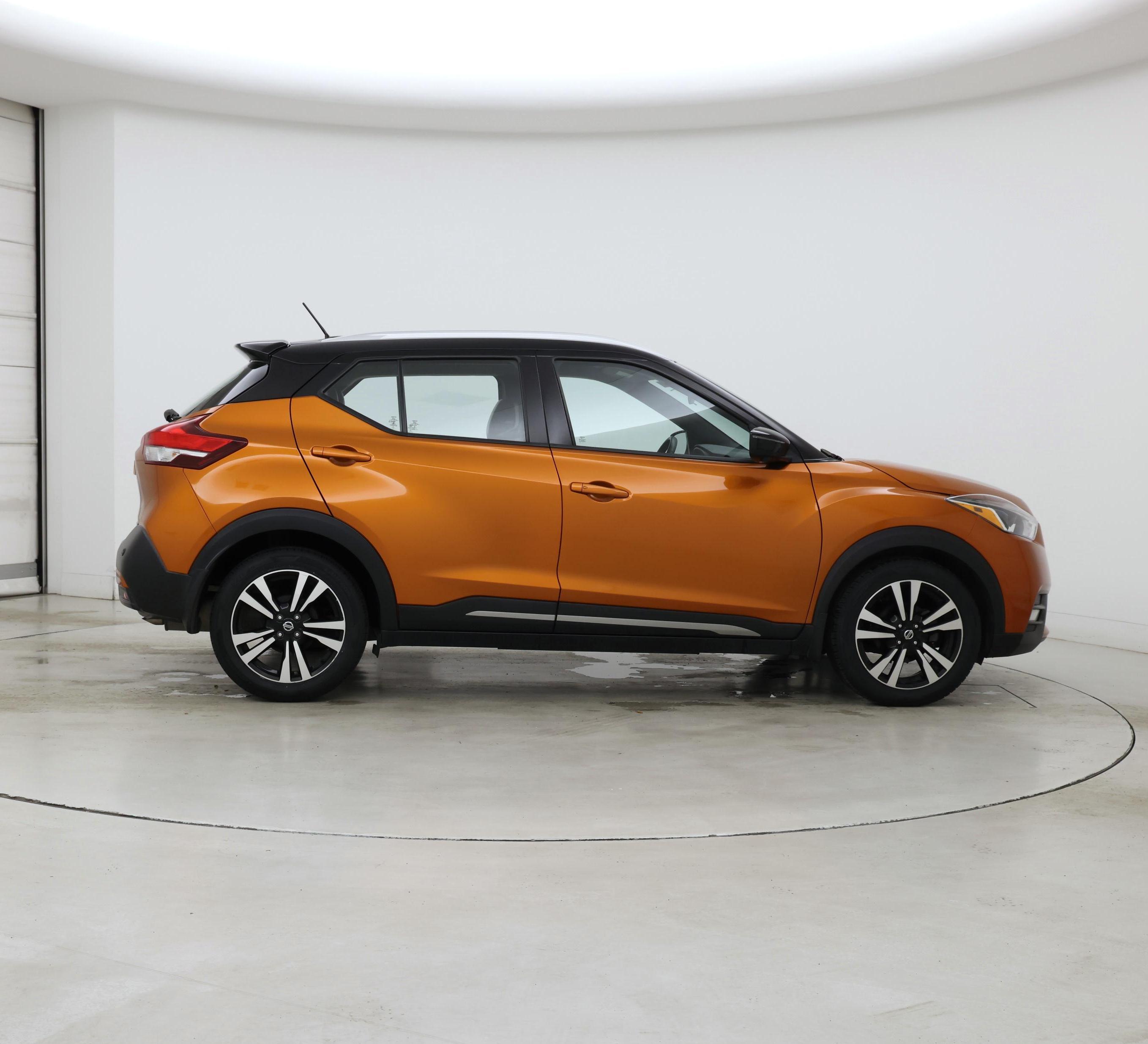 Thumbnail: 2020 Nissan Kicks - 7