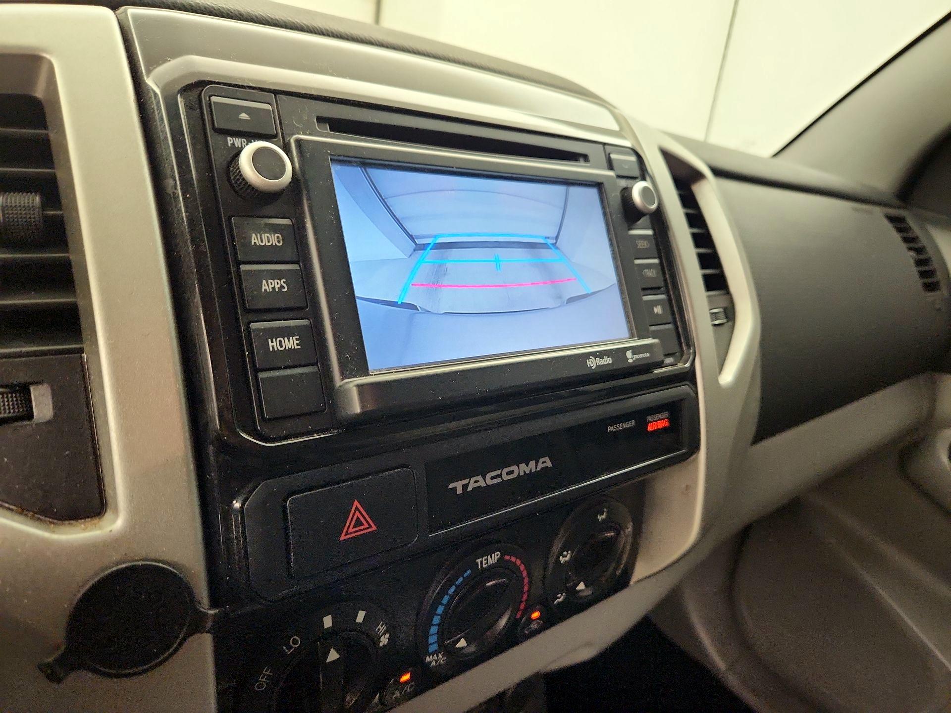 Thumbnail: 2015 Toyota Tacoma - 14
