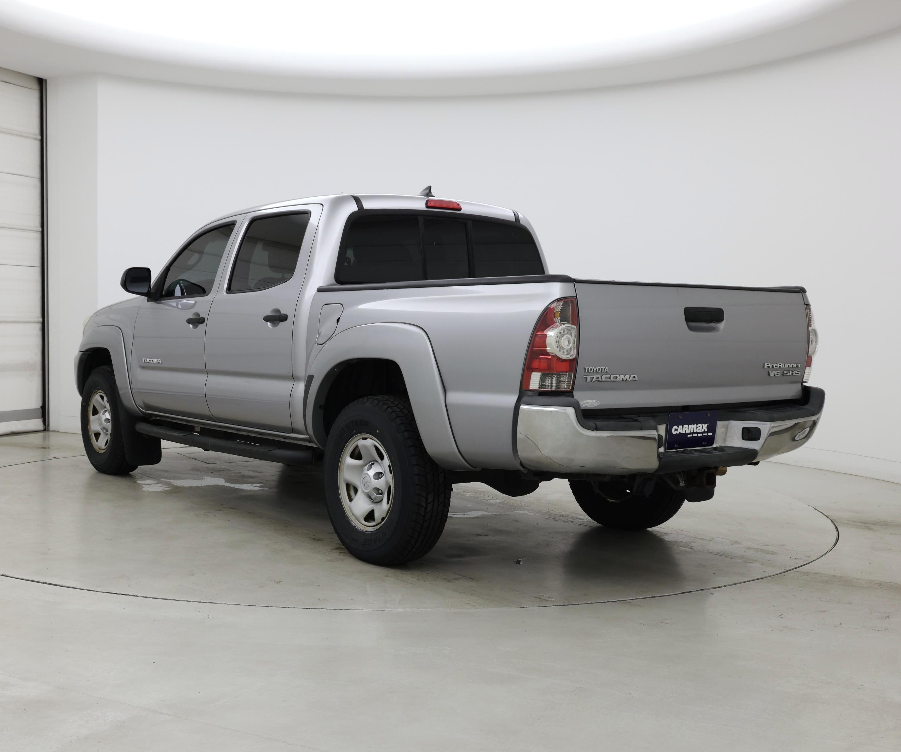 Thumbnail: 2015 Toyota Tacoma - 2