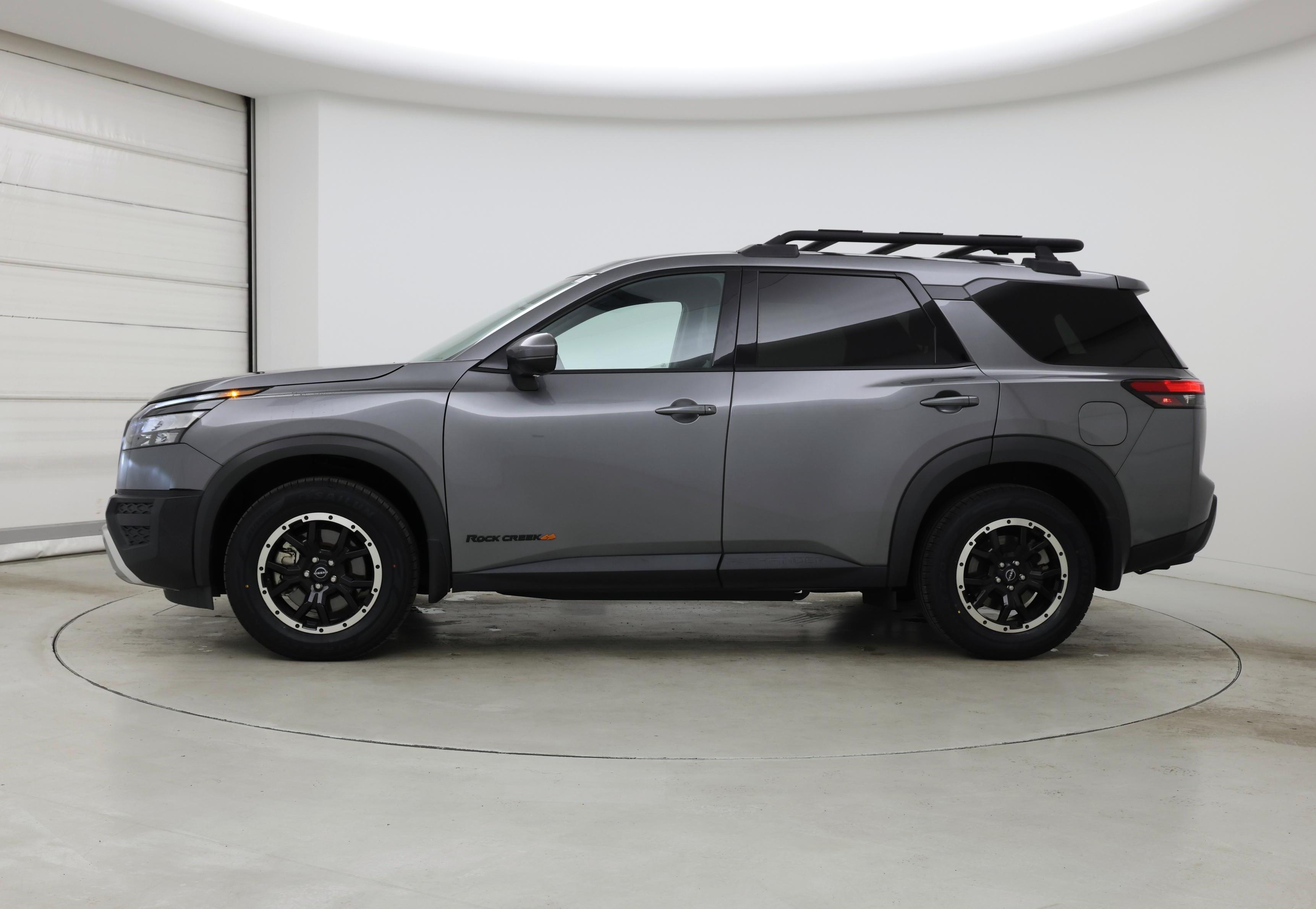 Thumbnail: 2024 Nissan Pathfinder - 3