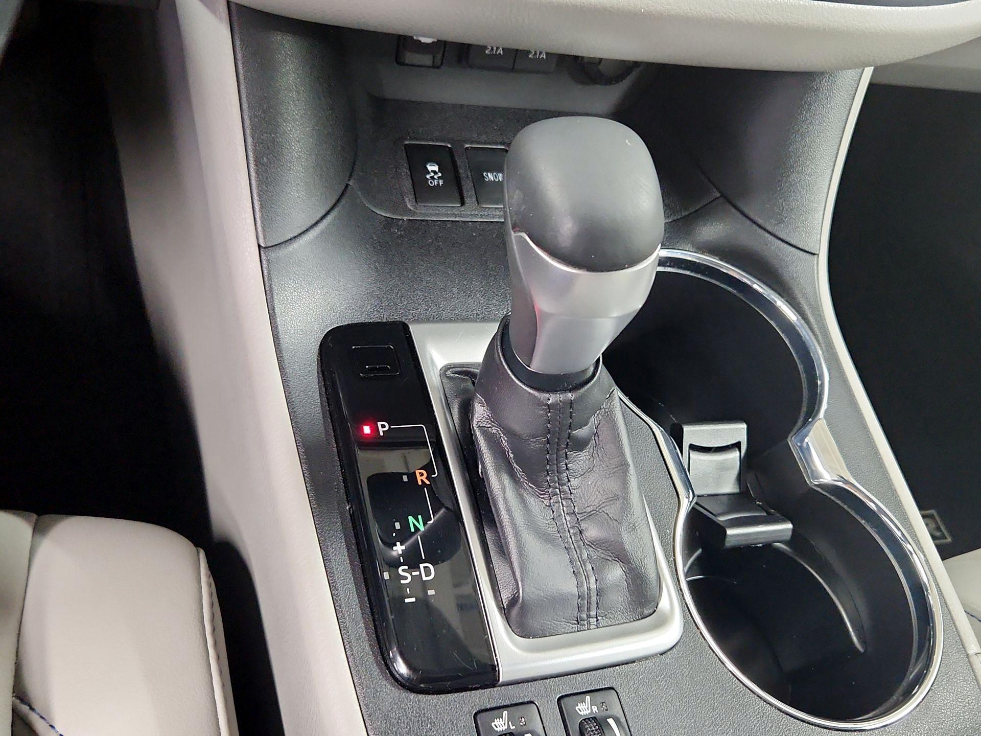Thumbnail: 2019 Toyota Highlander - 17