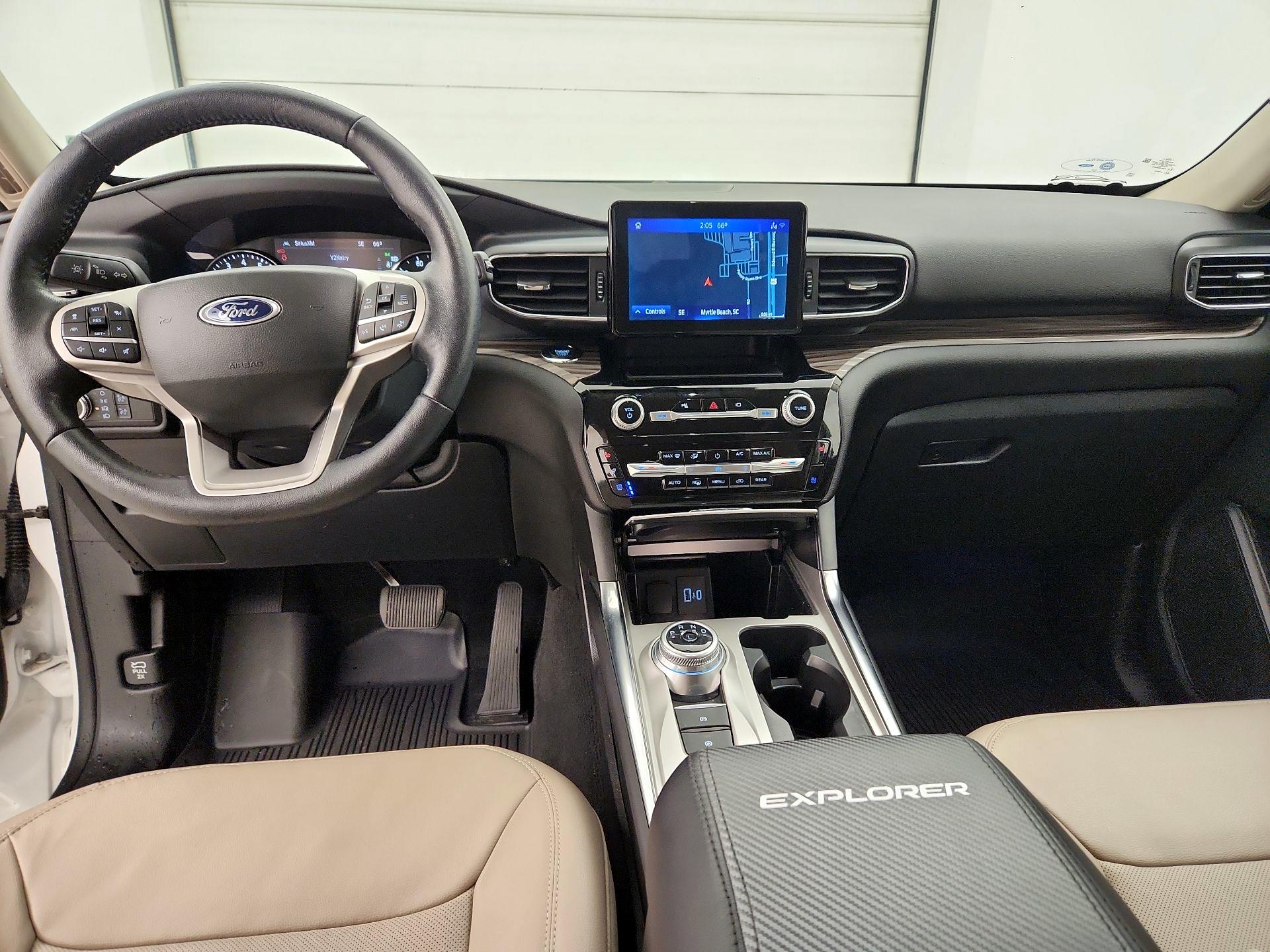Thumbnail: 2022 Ford Explorer - 9