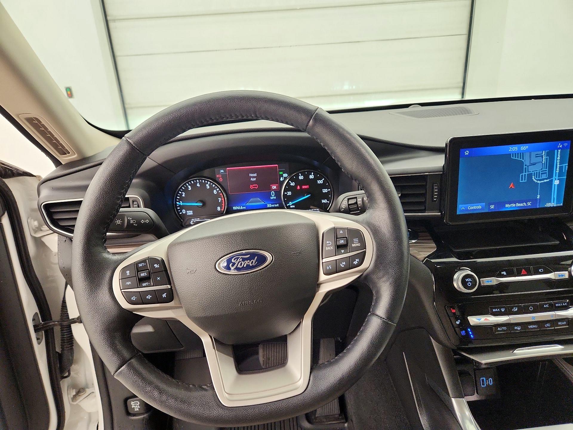 Thumbnail: 2022 Ford Explorer - 10
