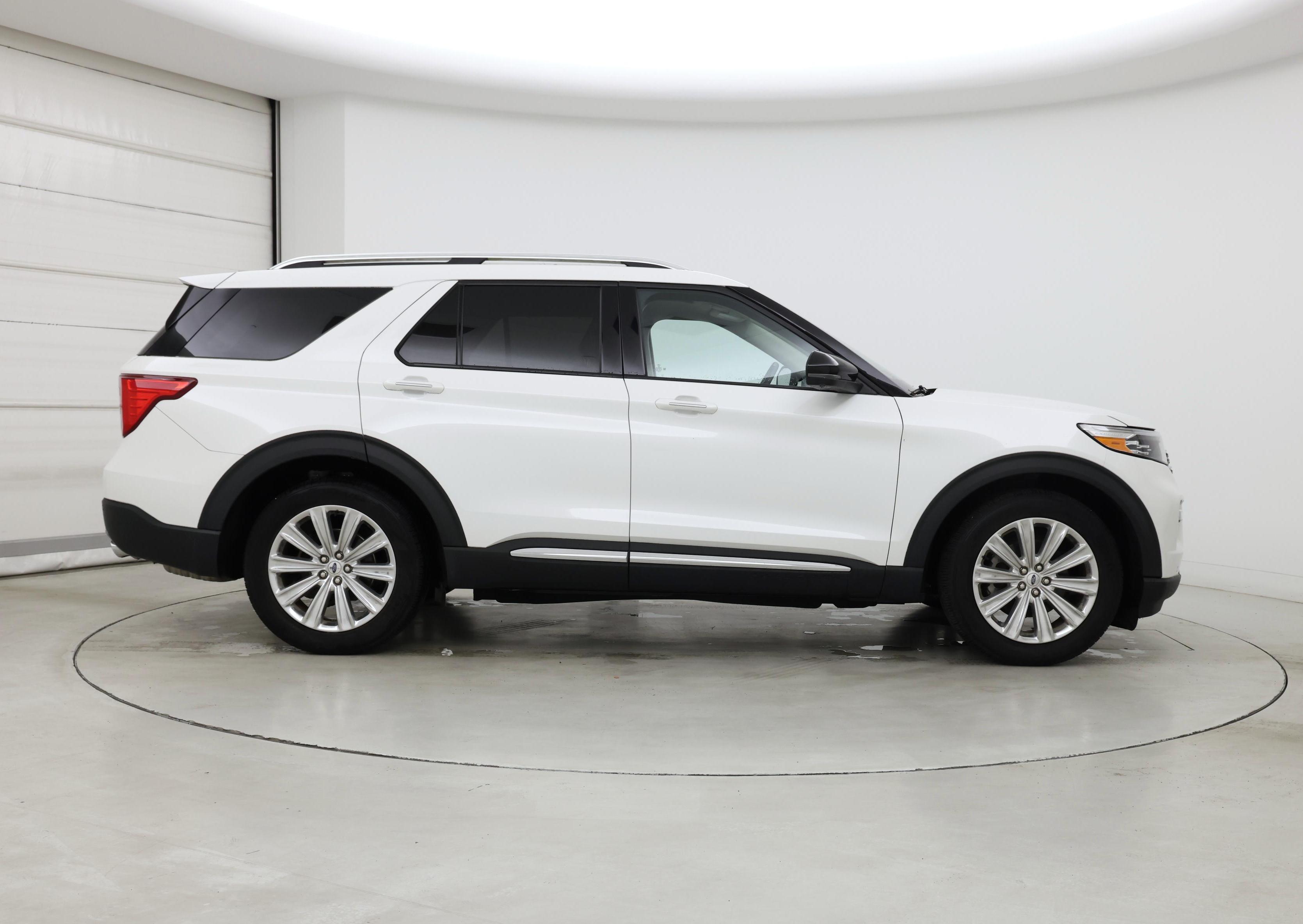 Thumbnail: 2022 Ford Explorer - 7