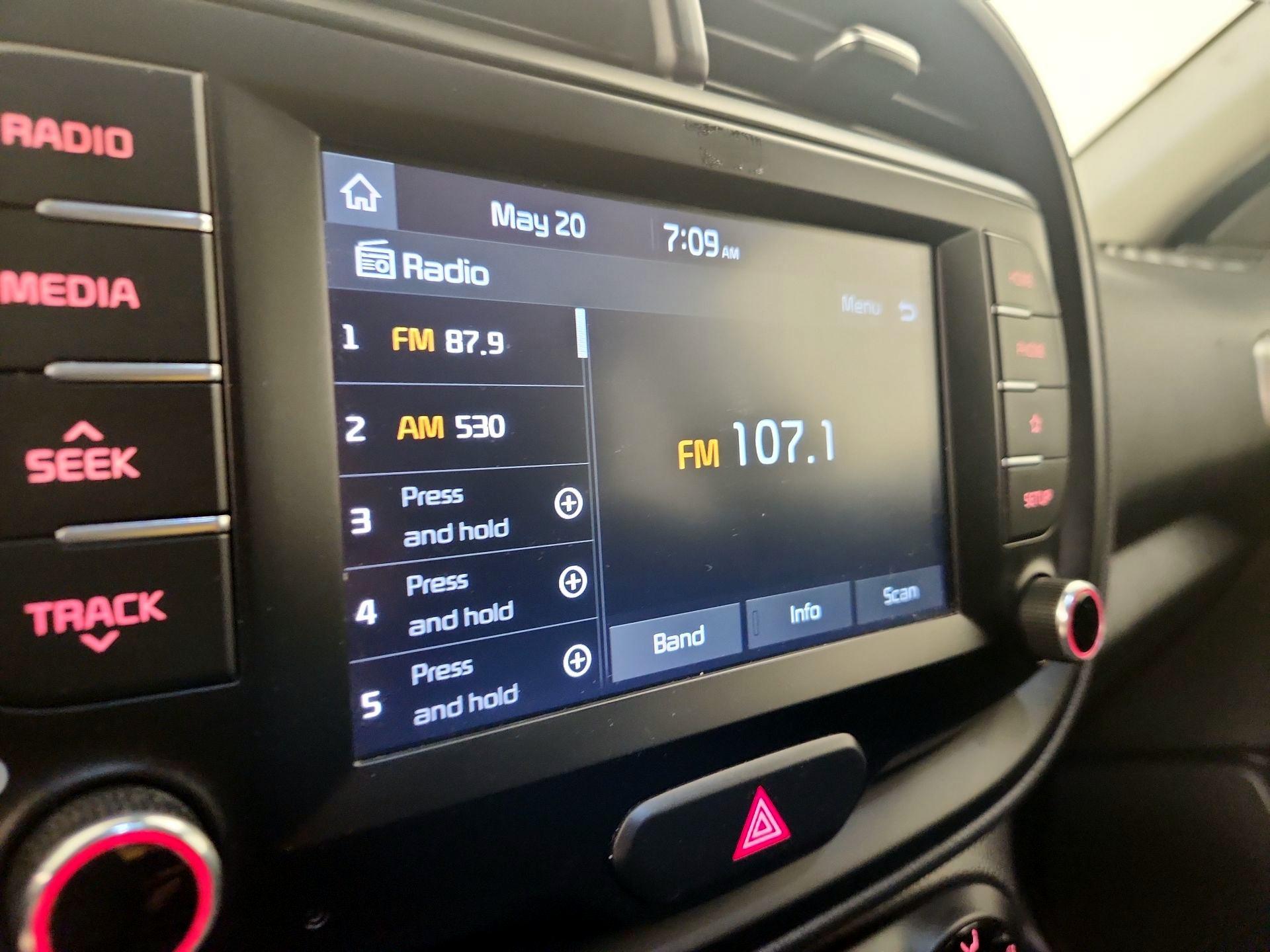 Thumbnail: 2020 Kia Soul - 15