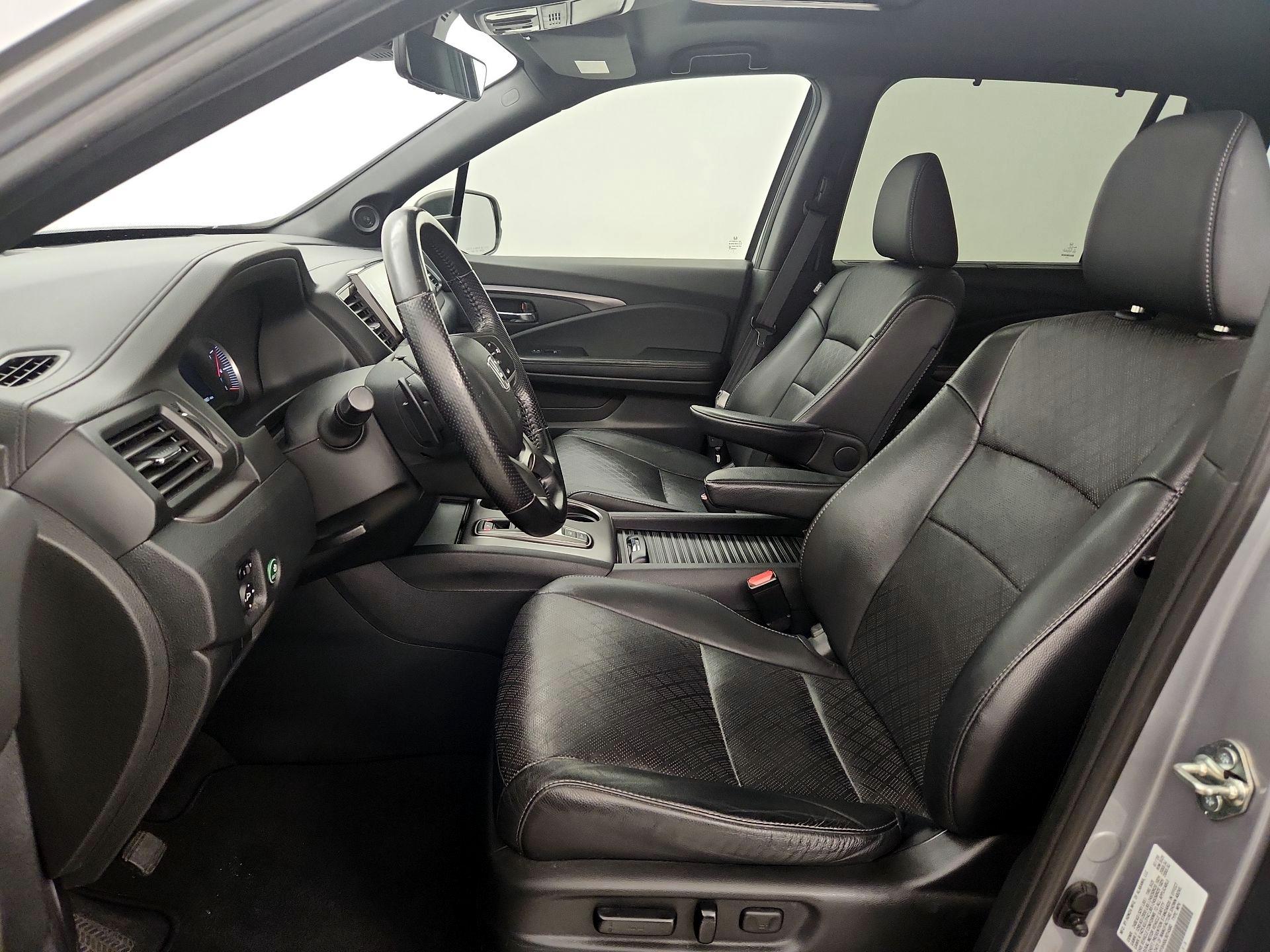 Thumbnail: 2020 Honda Passport - 11