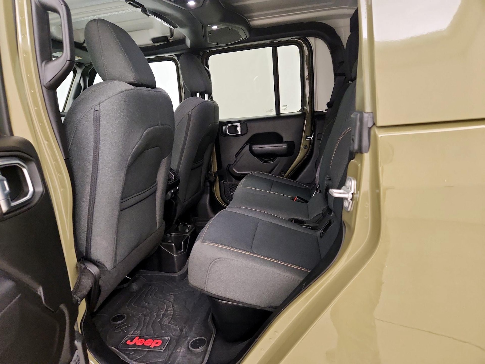 2025 Jeep Gladiator Nighthawk - Photo 20