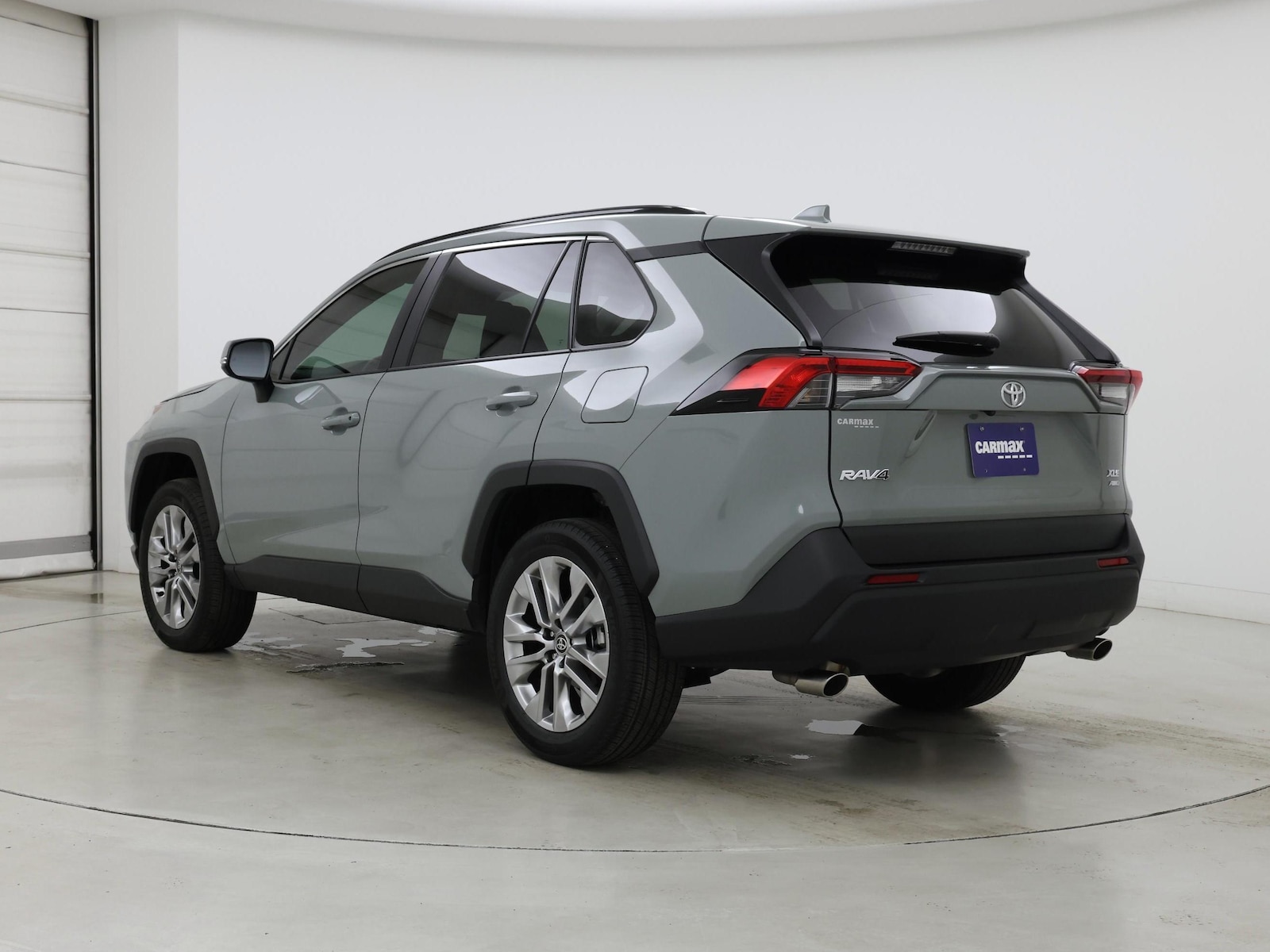 2023 Toyota RAV4 XLE Premium - Photo 3