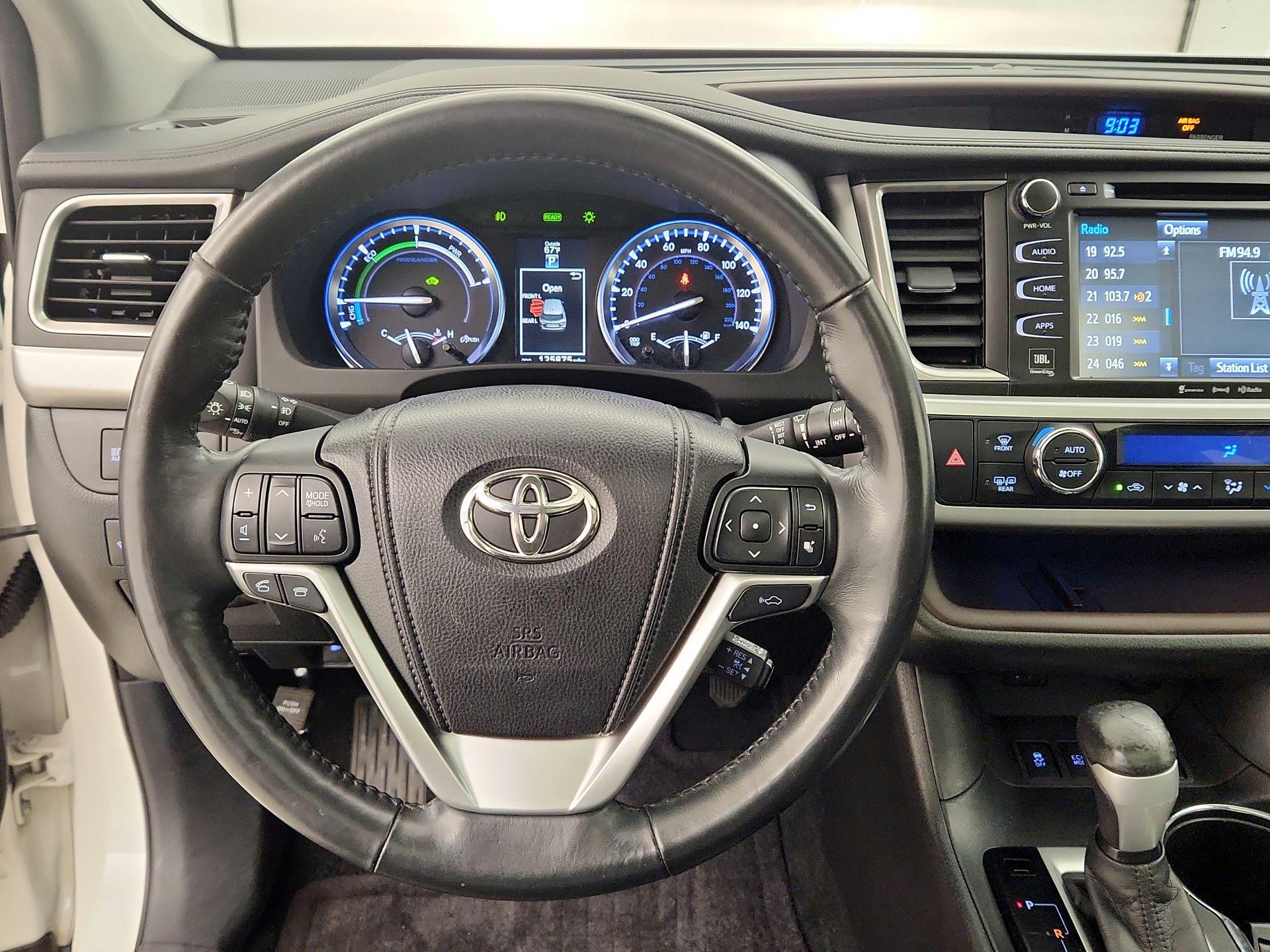 Thumbnail: 2015 Toyota Highlander - 10