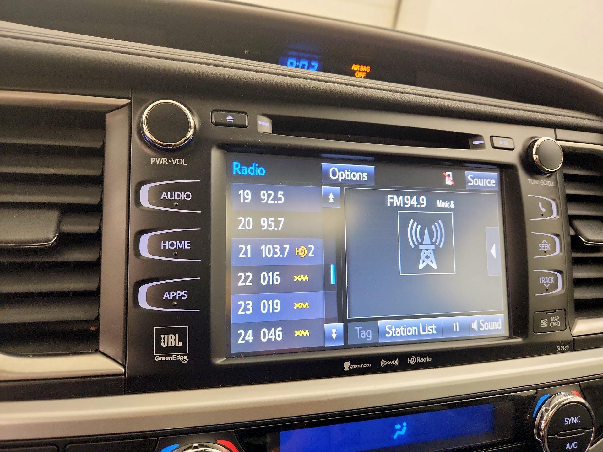Thumbnail: 2015 Toyota Highlander - 15
