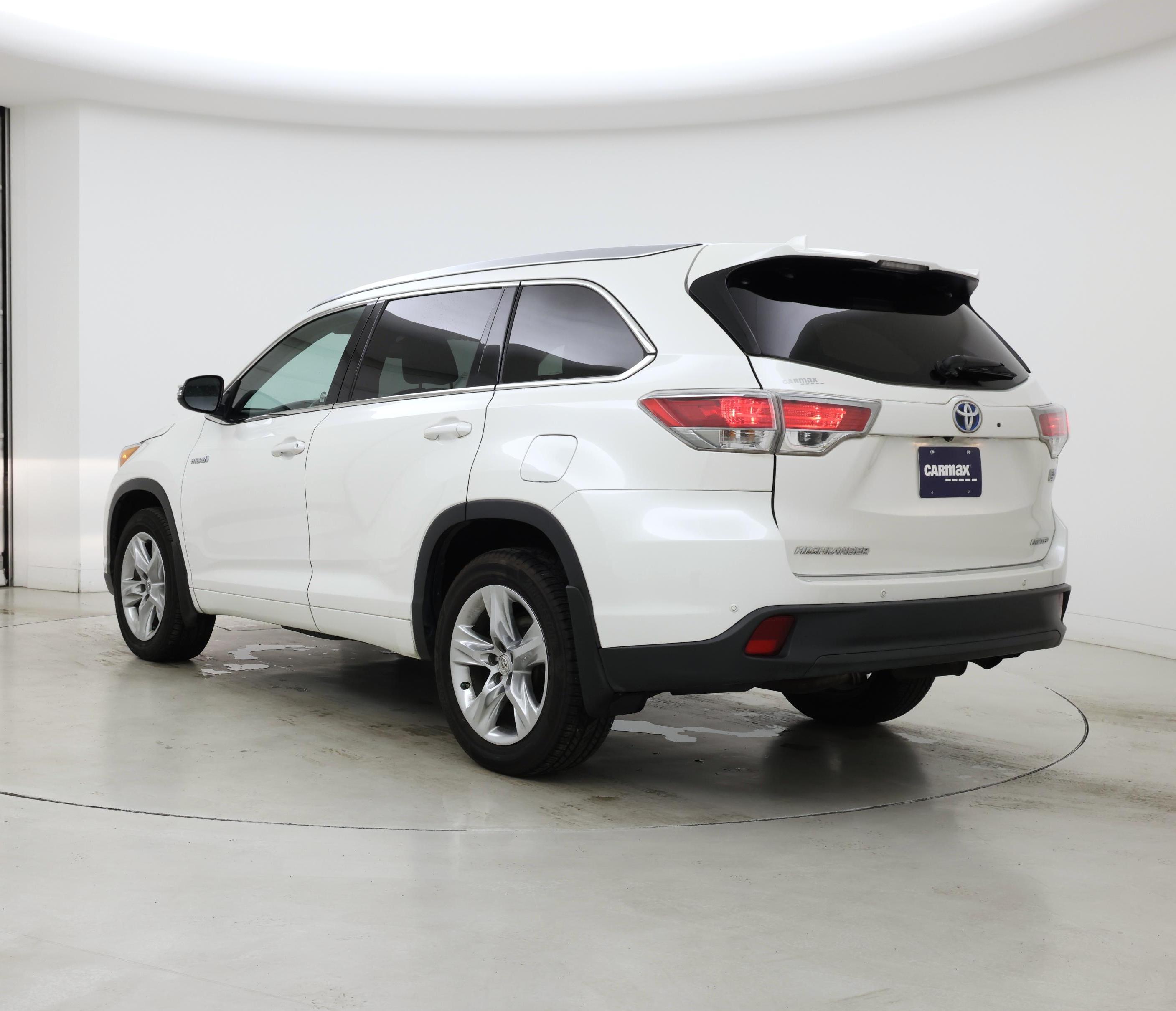 Thumbnail: 2015 Toyota Highlander - 2