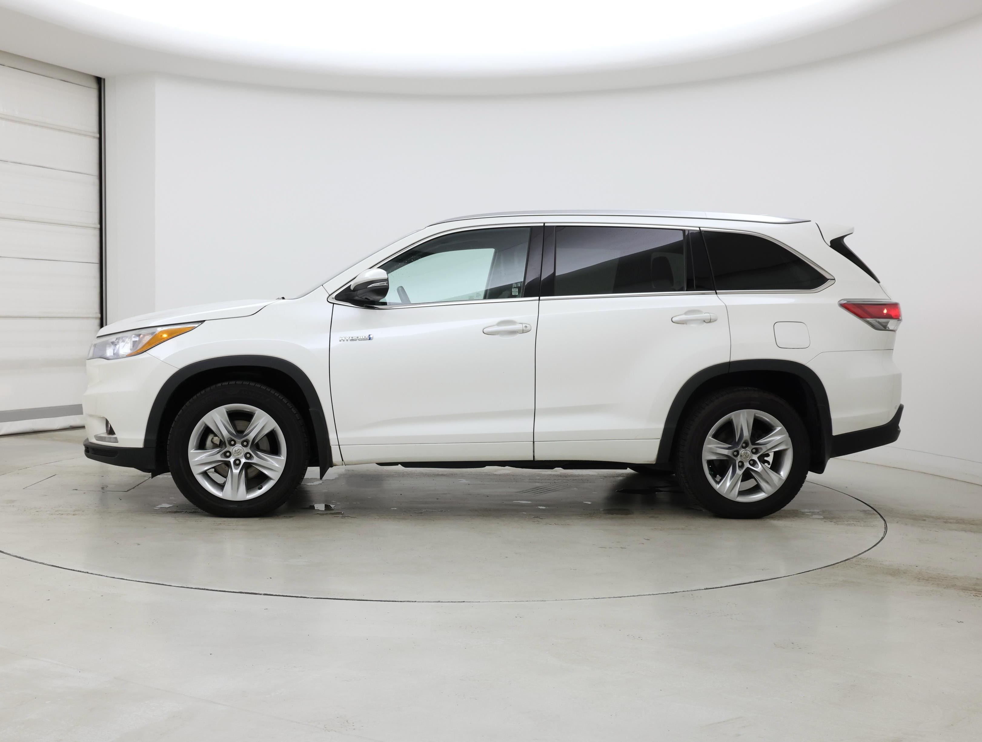 Thumbnail: 2015 Toyota Highlander - 3