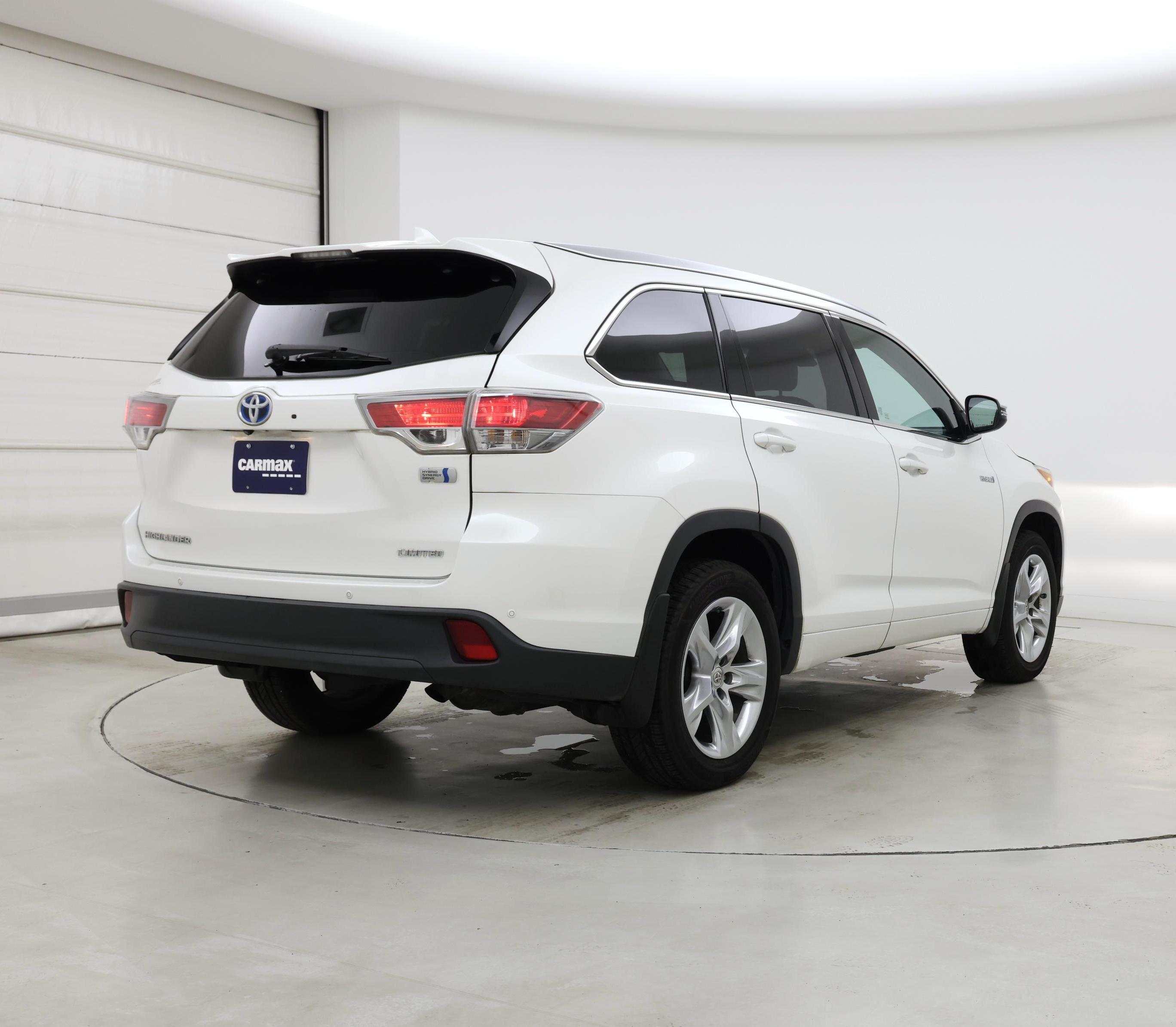 Thumbnail: 2015 Toyota Highlander - 8