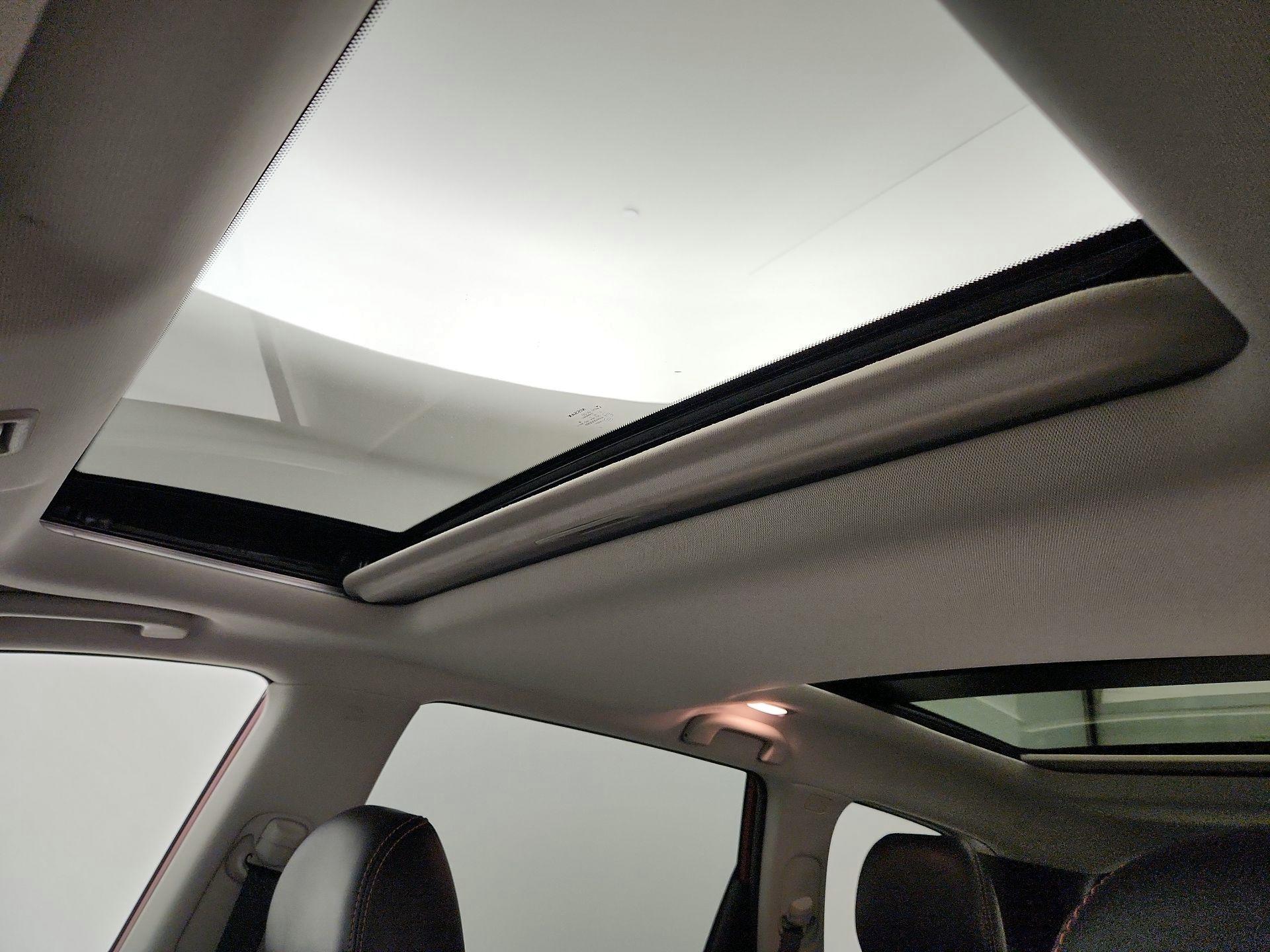 Thumbnail: 2020 Nissan Pathfinder - 20