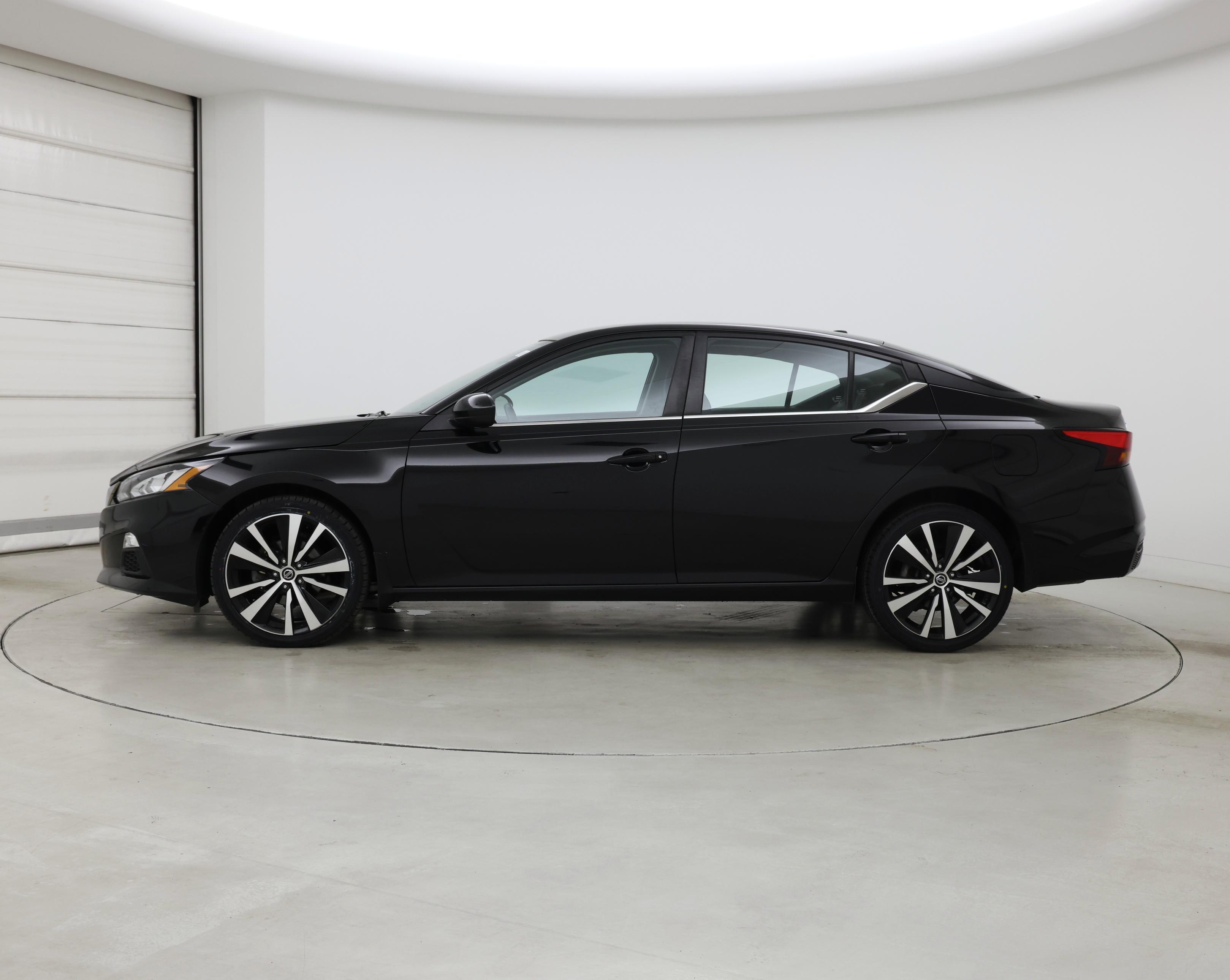 Thumbnail: 2021 Nissan Altima - 3
