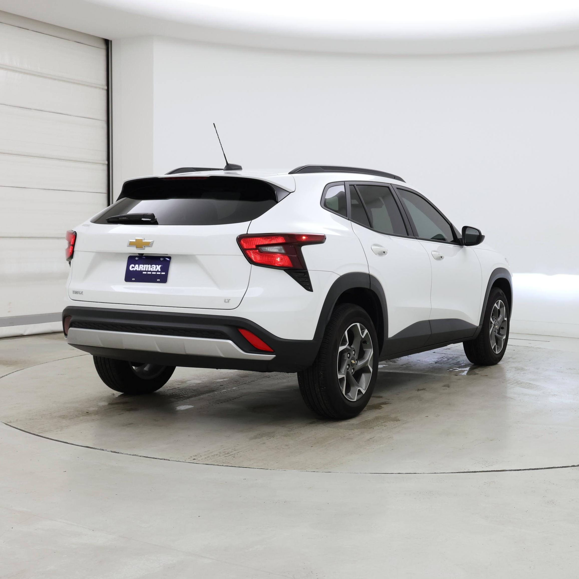 Thumbnail: 2025 Chevrolet Trax - 8