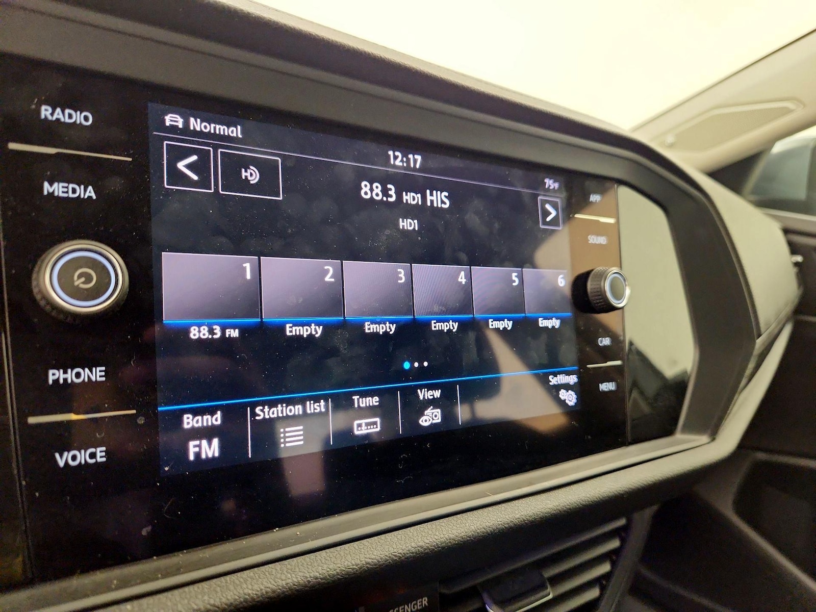 2019 Volkswagen Jetta SEL - Photo 16