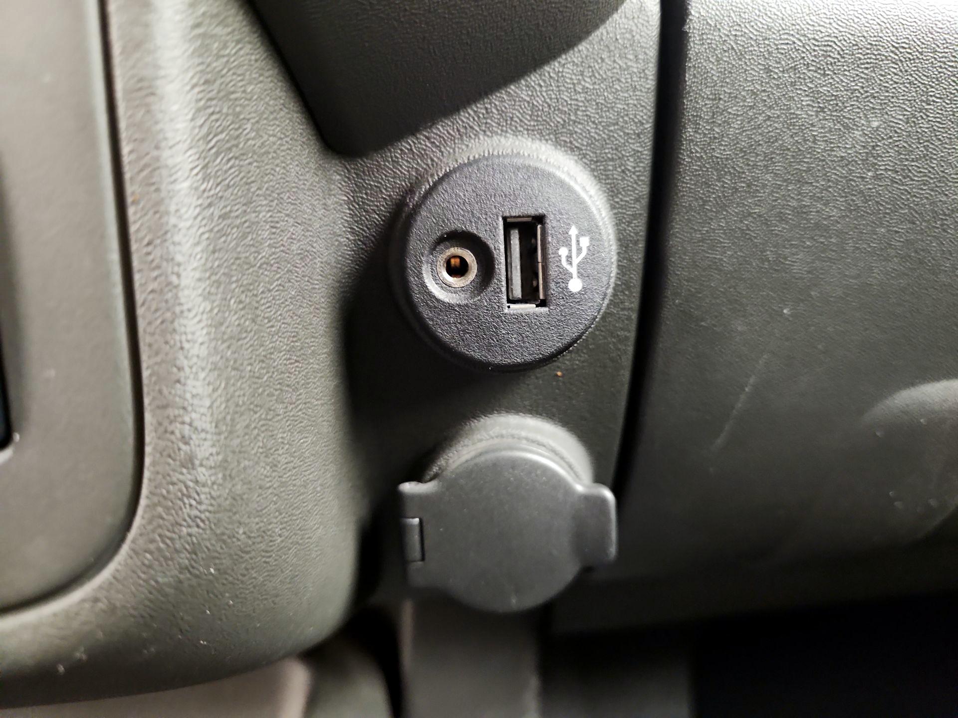 Thumbnail: 2019 Nissan Frontier - 19