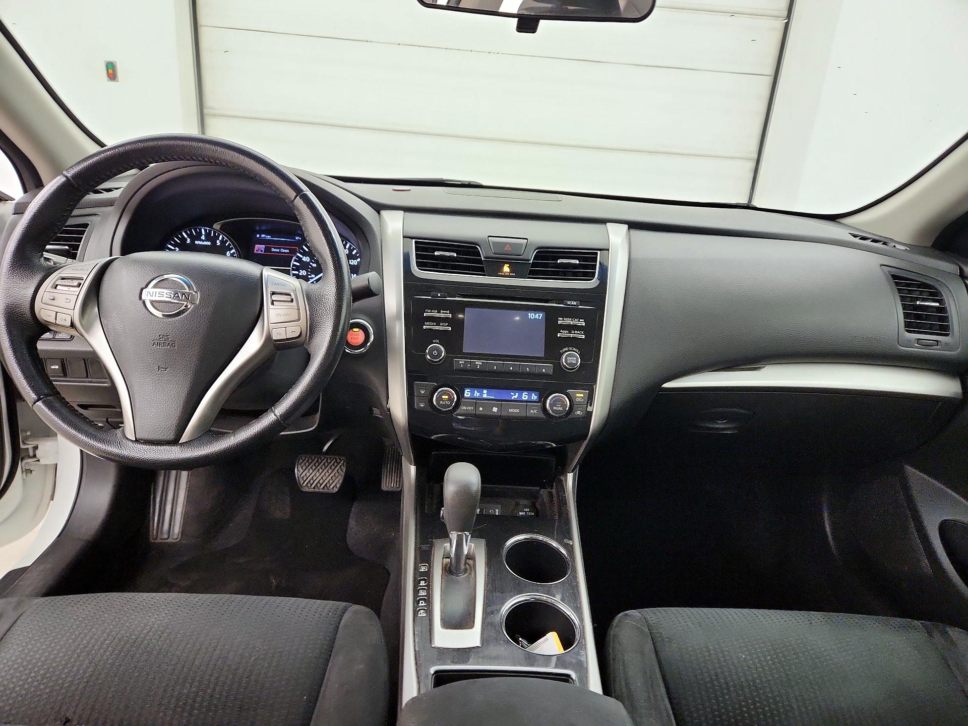 Thumbnail: 2014 Nissan Altima - 9