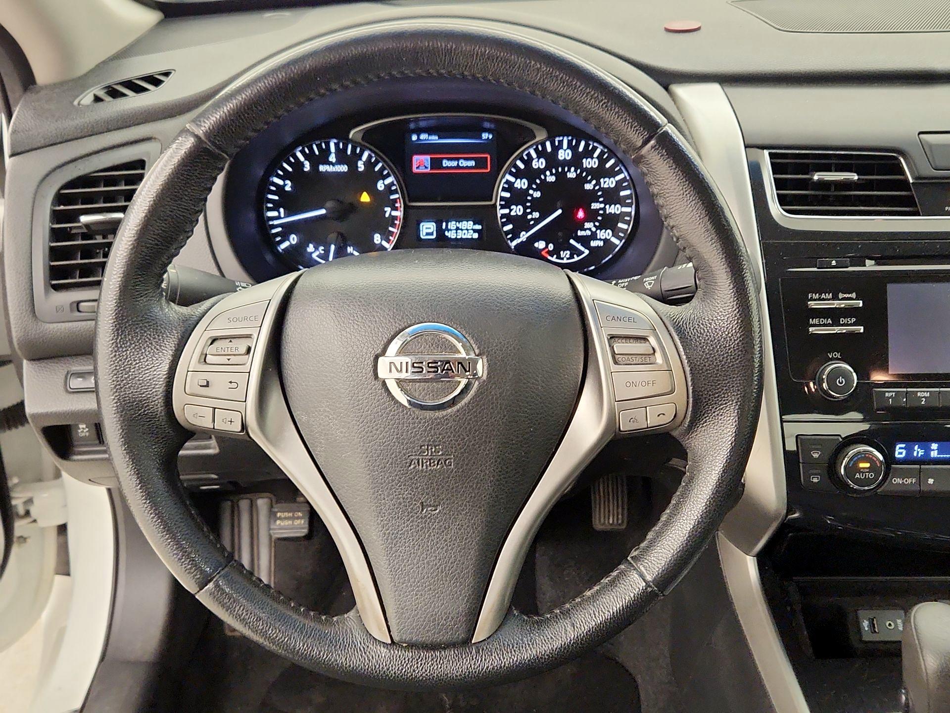 Thumbnail: 2014 Nissan Altima - 10