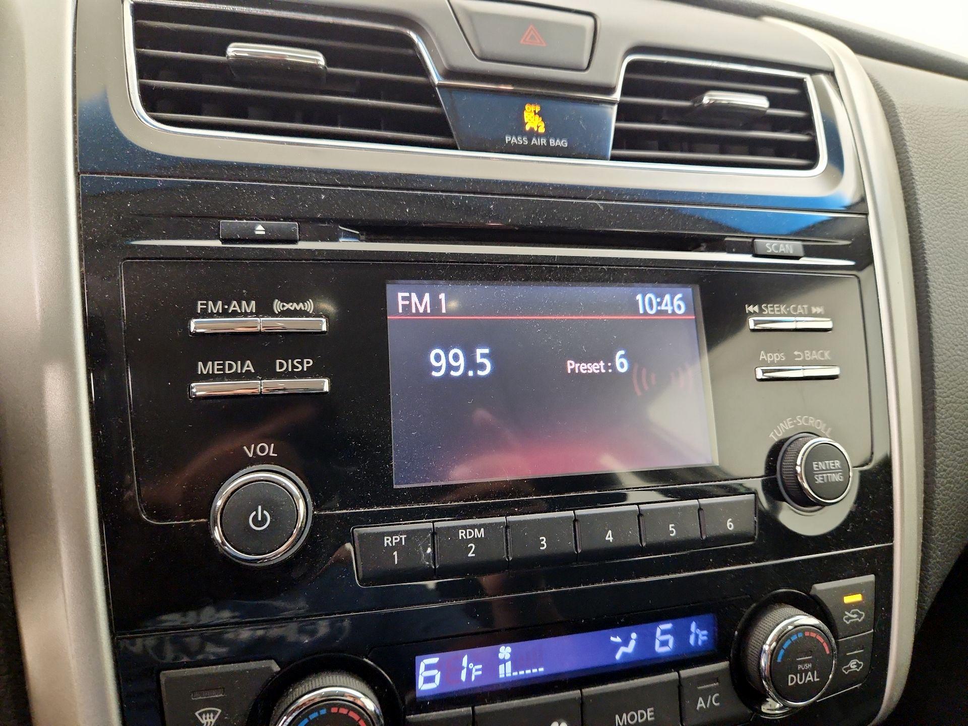Thumbnail: 2014 Nissan Altima - 15