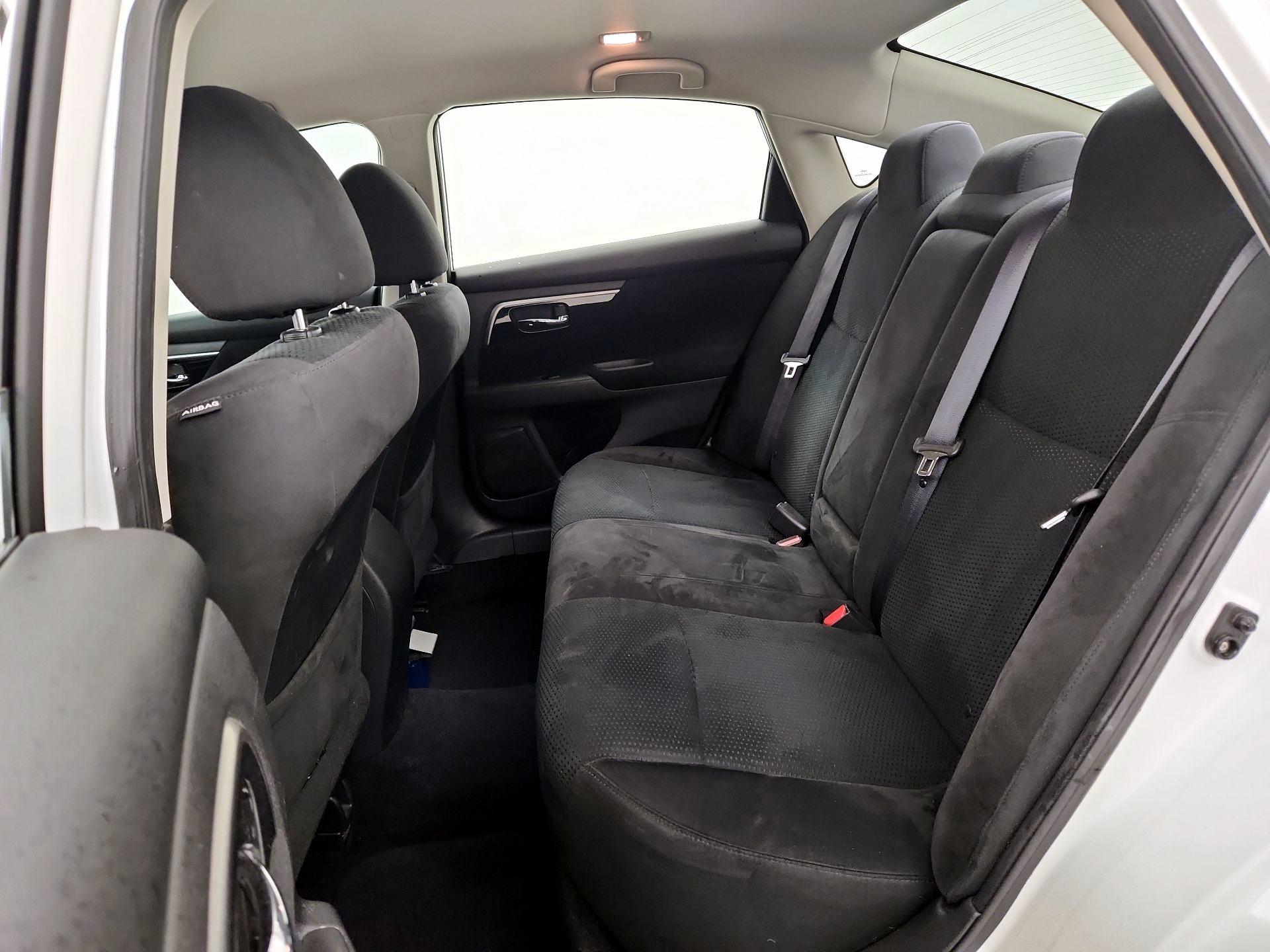 Thumbnail: 2014 Nissan Altima - 19