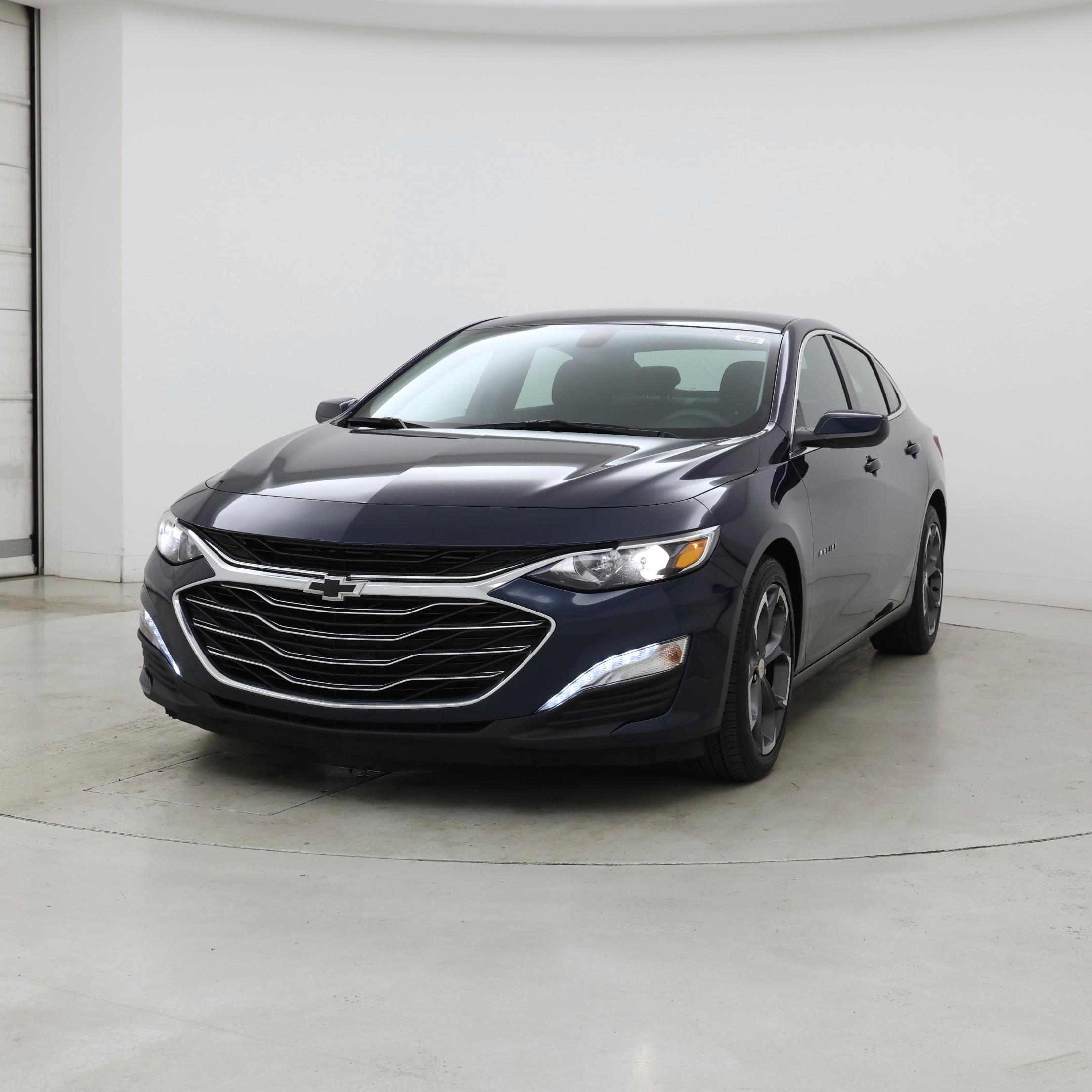 Thumbnail: 2022 Chevrolet Malibu - 4