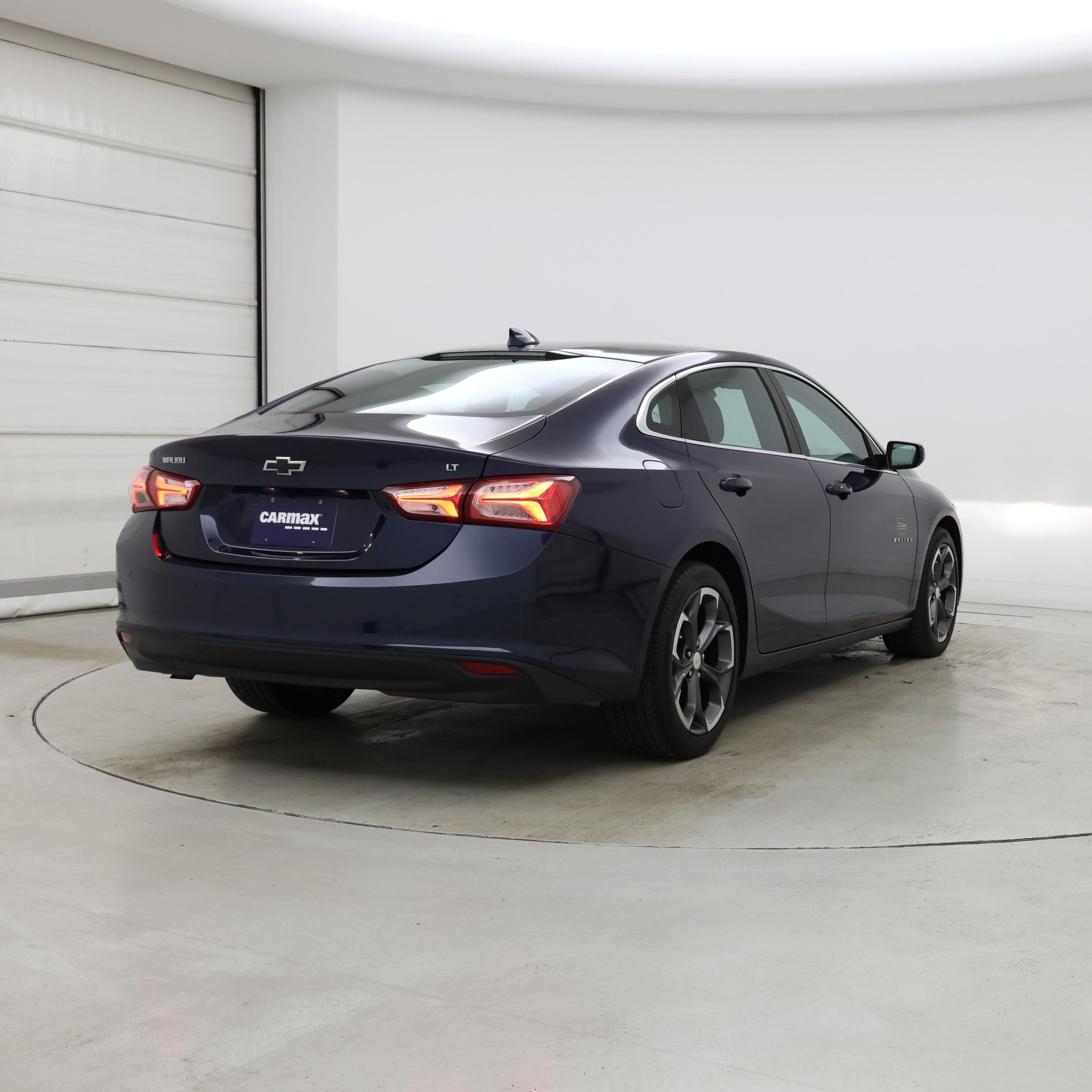 Thumbnail: 2022 Chevrolet Malibu - 8