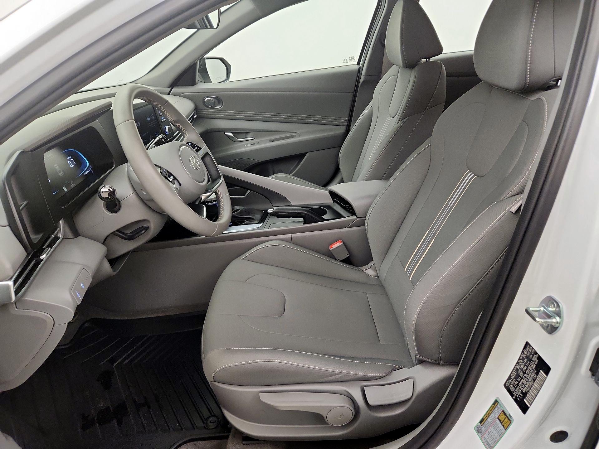 Thumbnail: 2025 Hyundai Elantra - 11